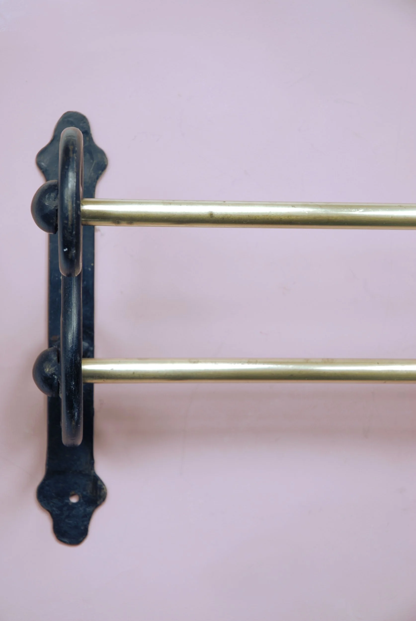 SIZED 1415 Vintage Towel Rail.JPG
