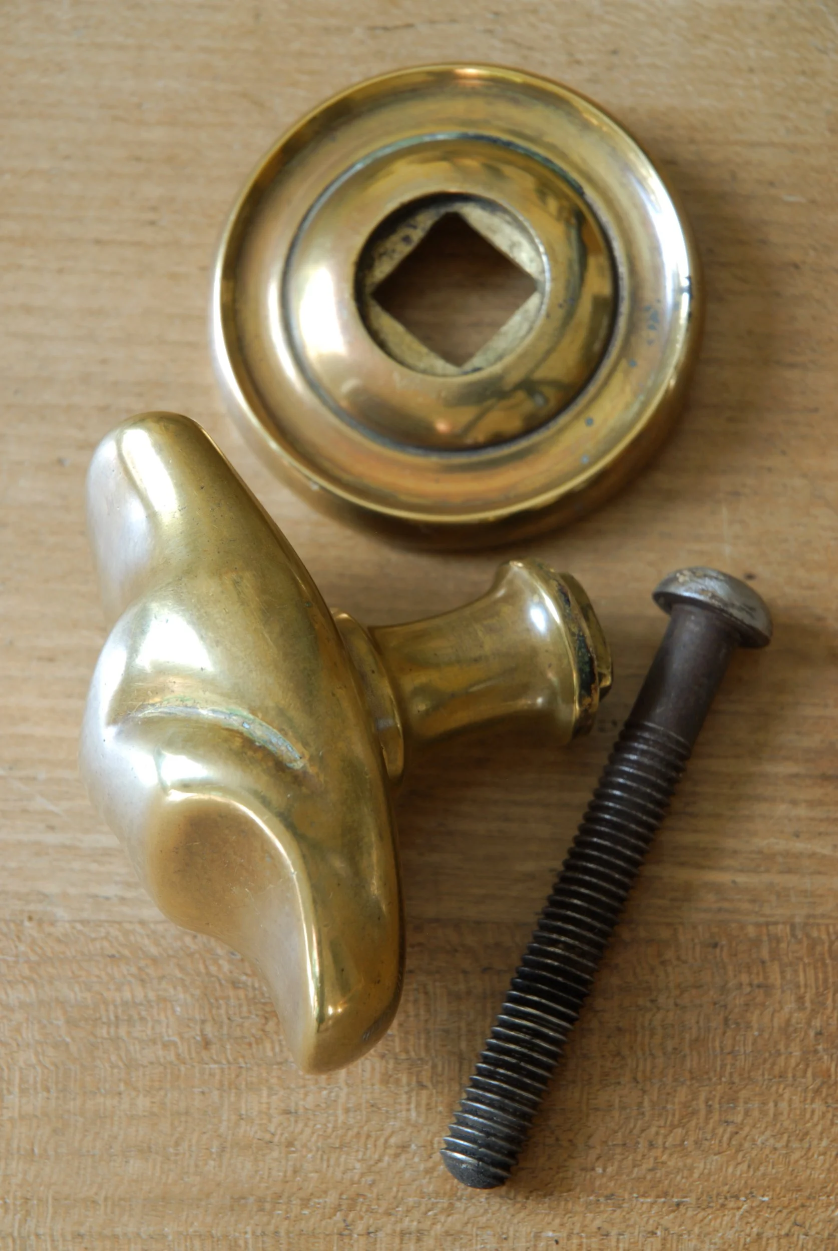 SIZED 1602 Brass Mid Century Door Knob Pull.JPG