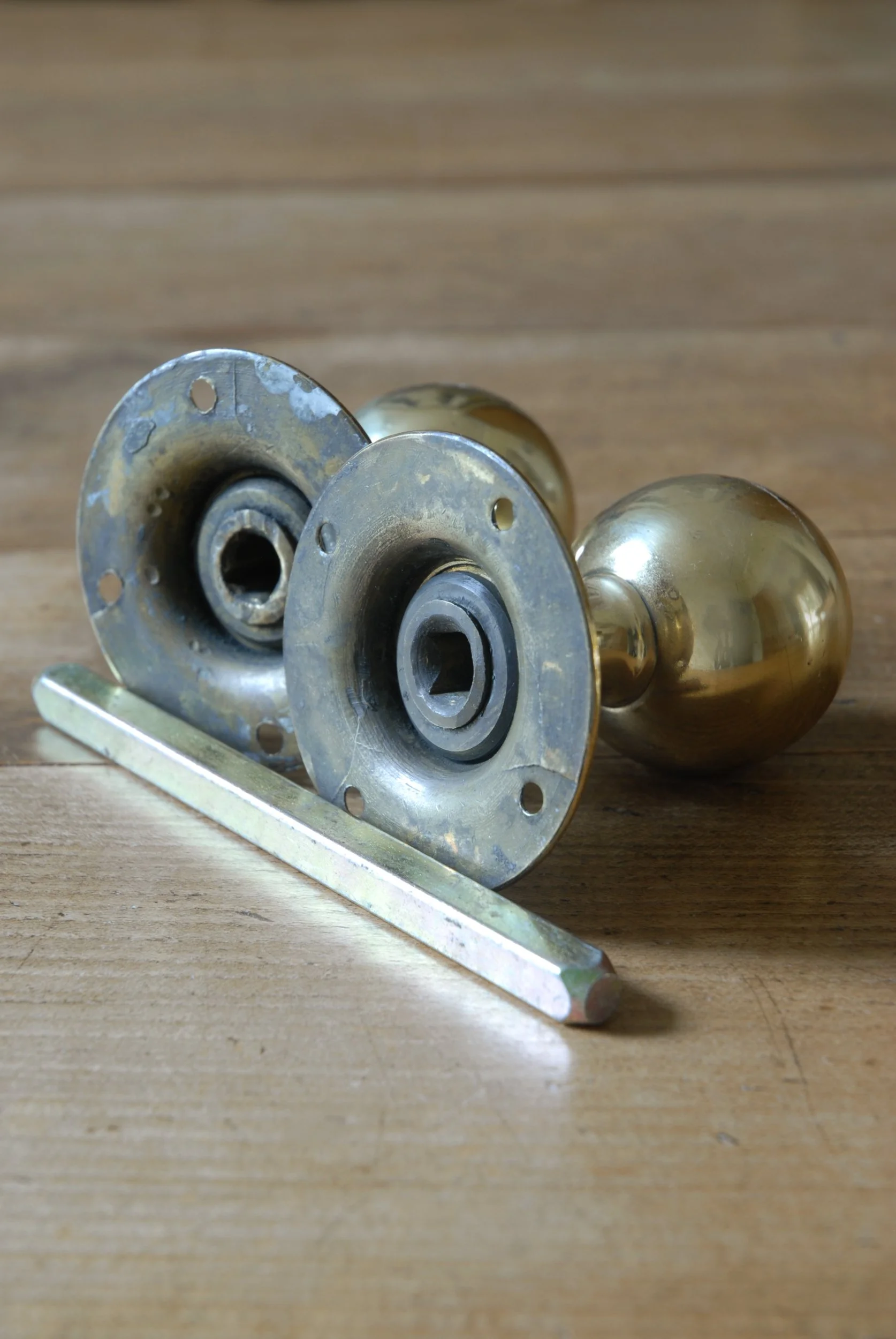 SIZED 1590 Brass Vintage Handles.JPG