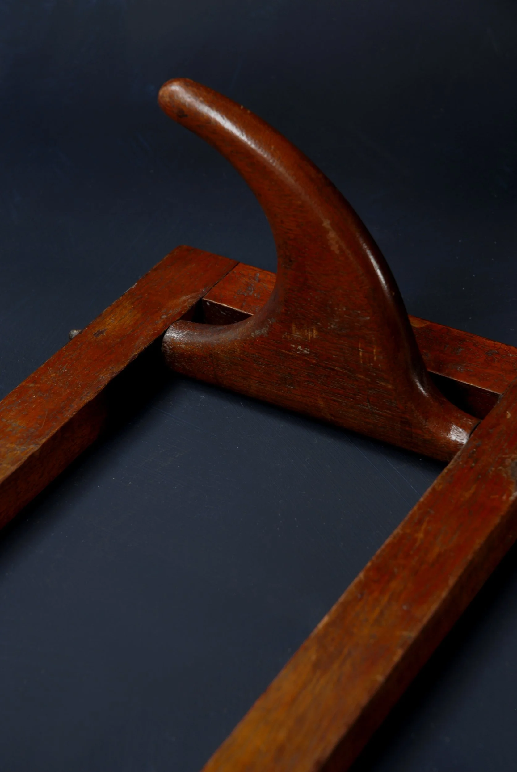 SIZED 1284 Hooks Wooden Old.JPG