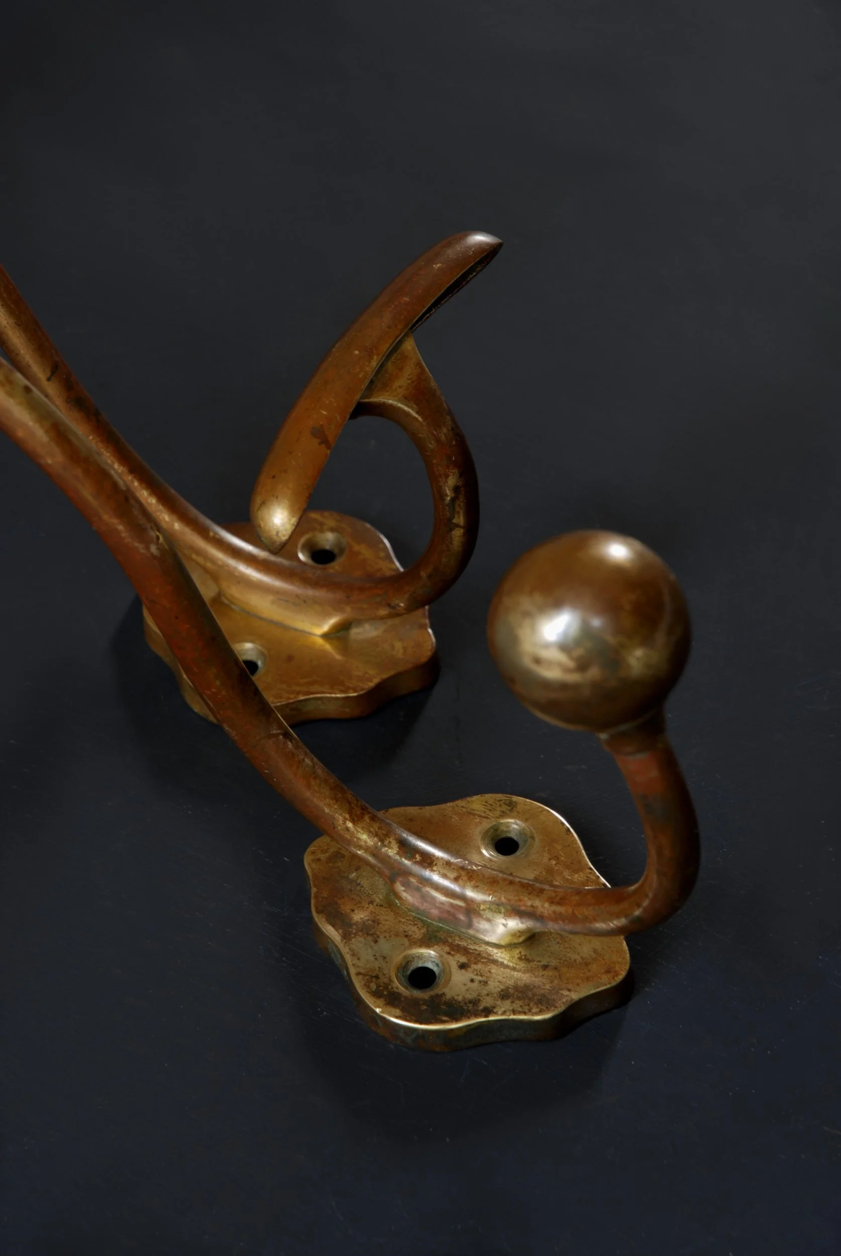 SIZED 1564 Victorian Brass Coat Hooks.JPG