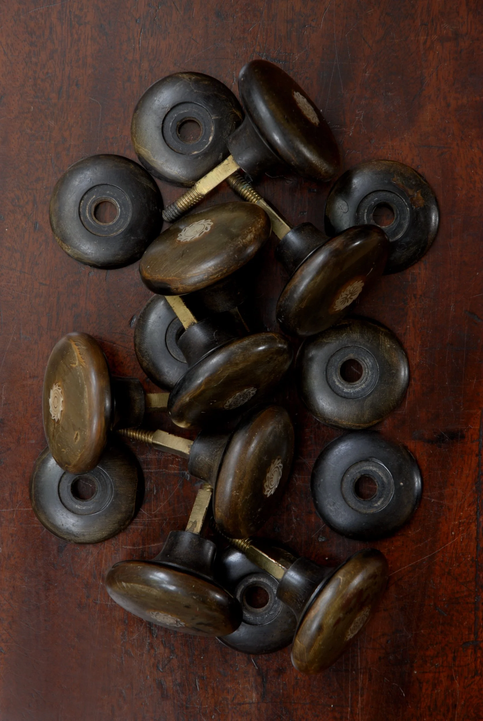 SIZED 1562 Victorian Horn Handles.JPG