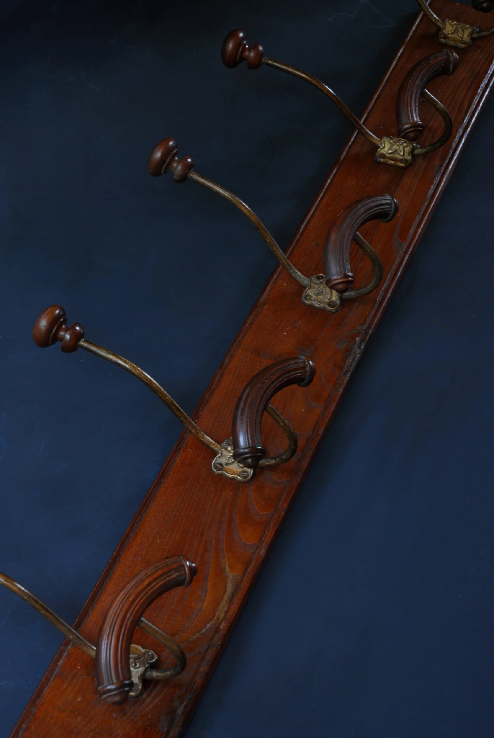 SIZED 1576 French Antique Hooks.JPG