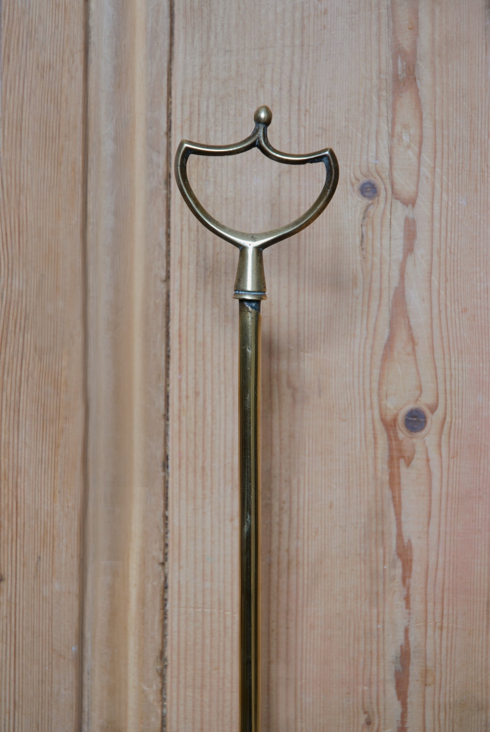 SIZED 1542 Brass Door Stop.JPG