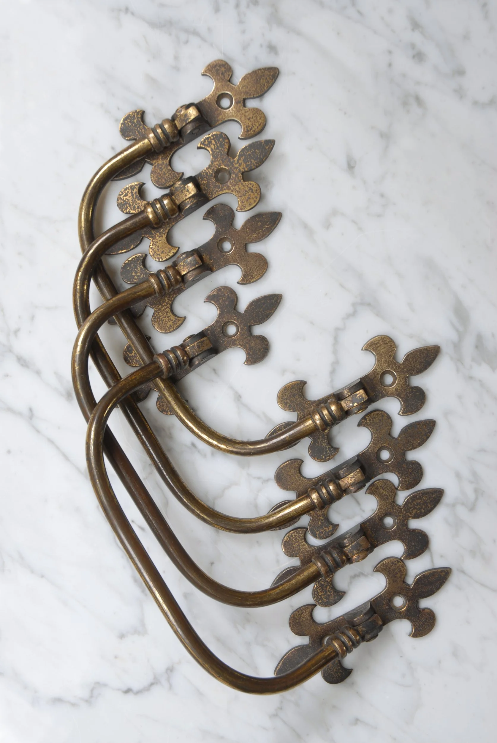SIZED 1459 Antique Towel Rail Brass.JPG