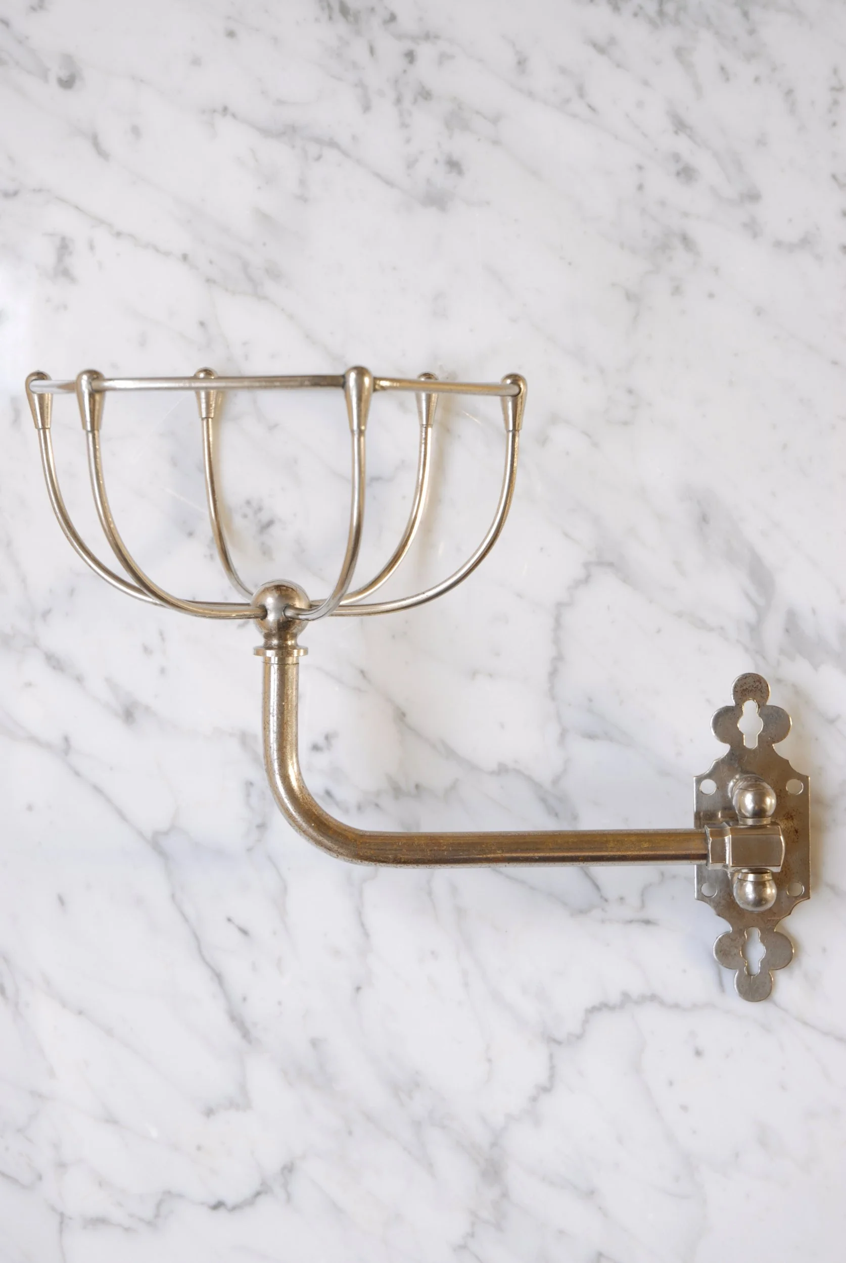 SIZED 1344 Nickel Bathroom Sponge Holder.JPG