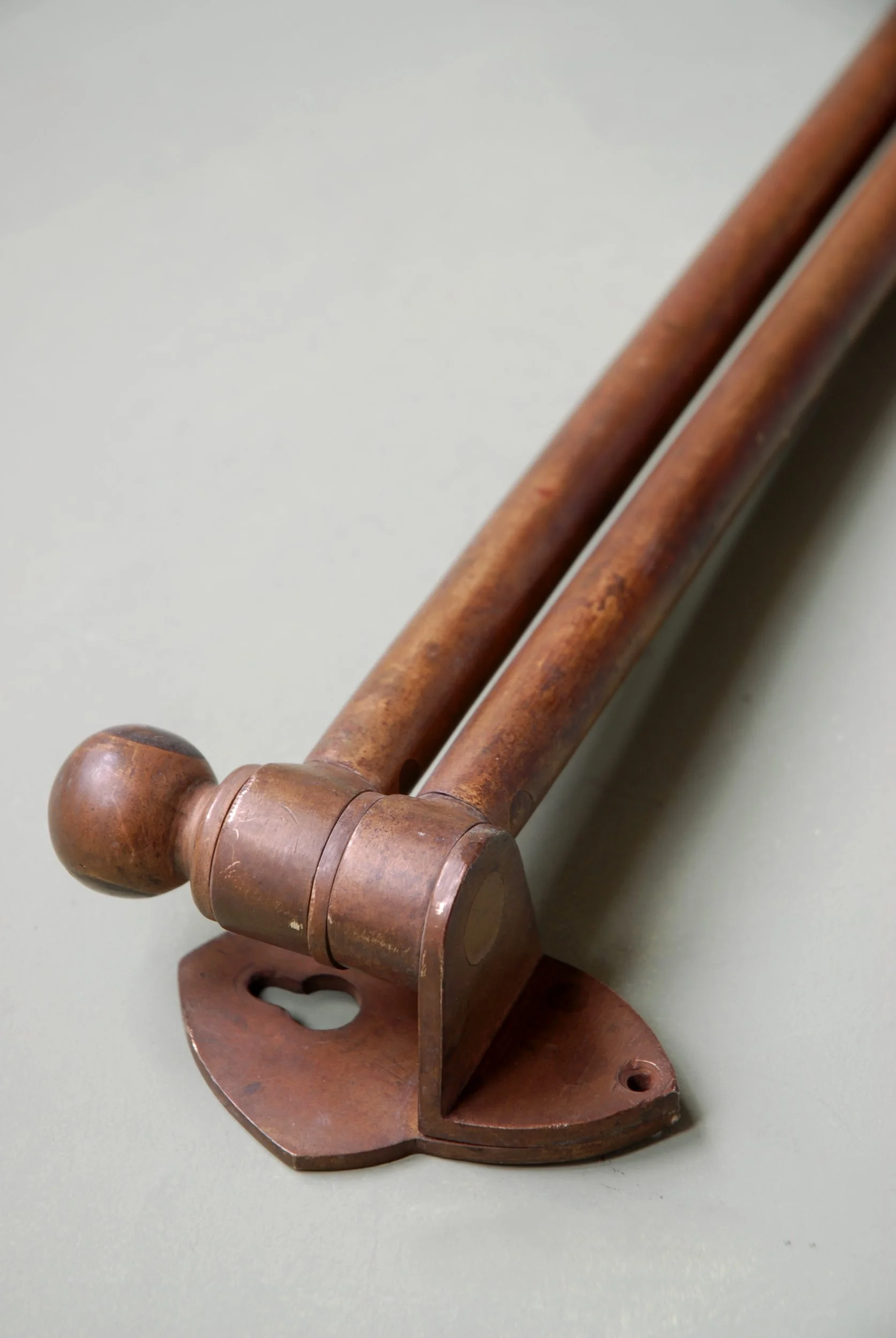 SIZED 1326 French Swivel Arm Towel Rail.JPG