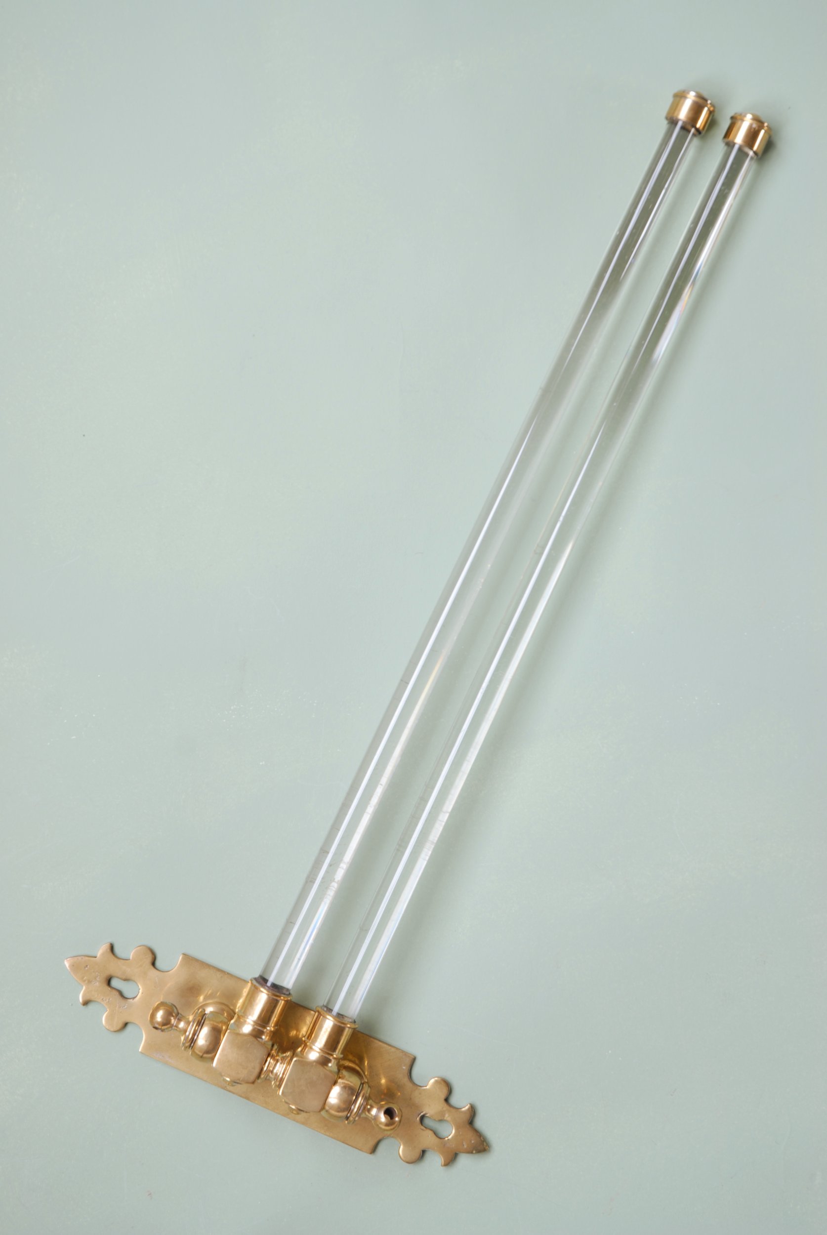 SIZED 1368 Glass Towel Rail.JPG