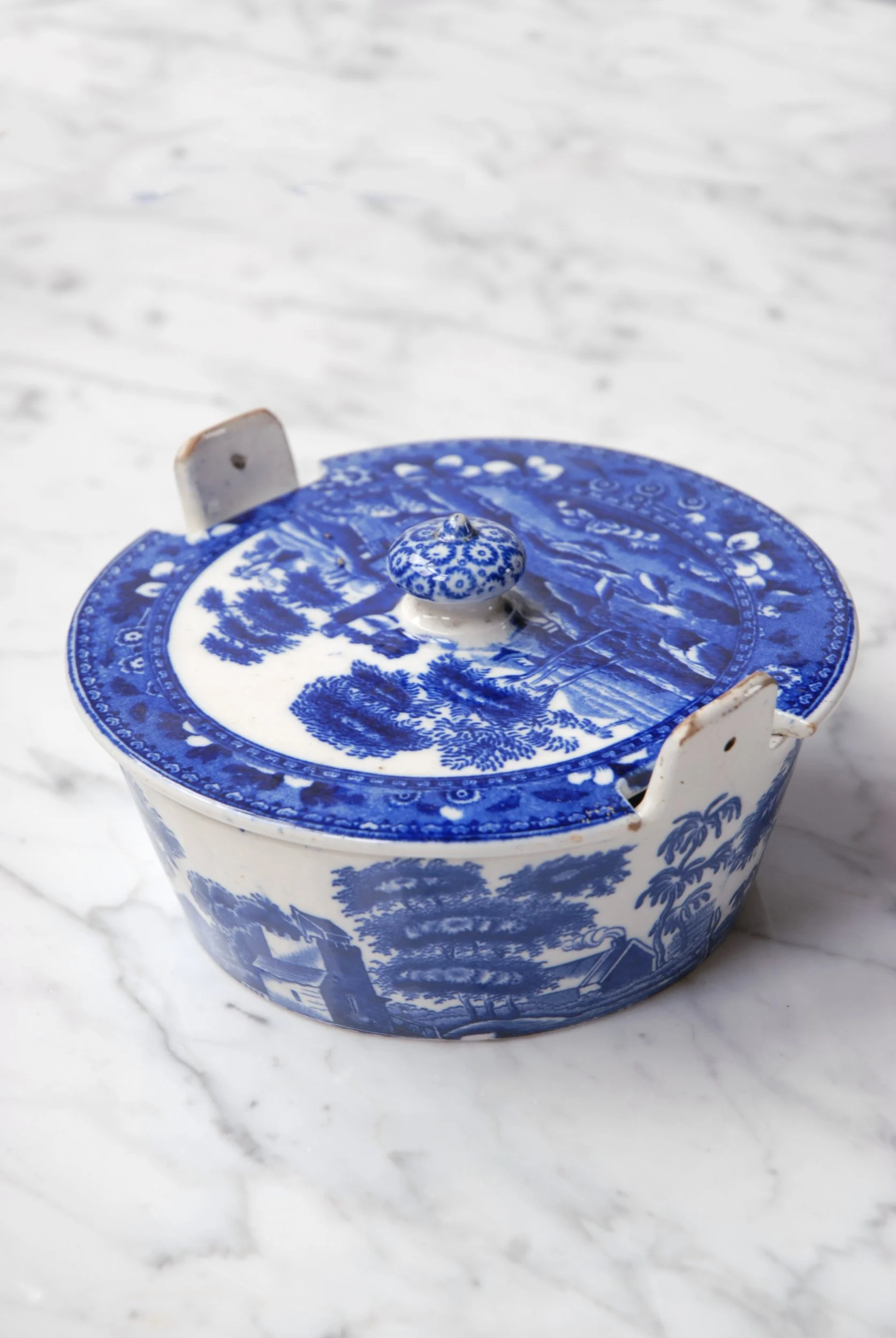 SIZED 1329 Spode Antique Soap Dish Blue And White.JPG