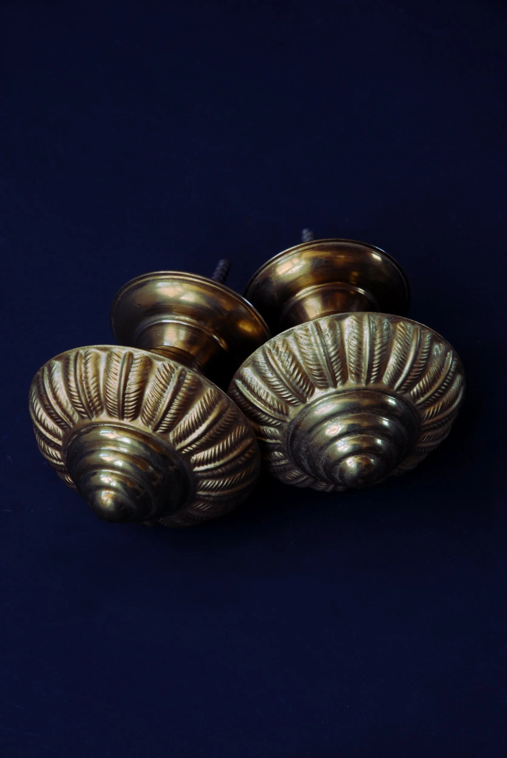 SIZED 1551 Brass Curtain Pole Finials.JPG