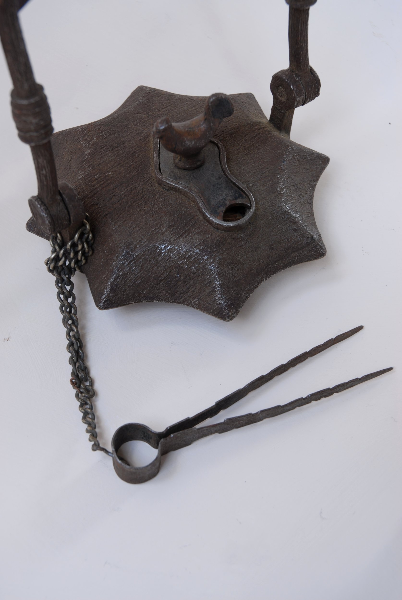 SIZED 1370 Le Creusey Lamp Cast Iron.JPG