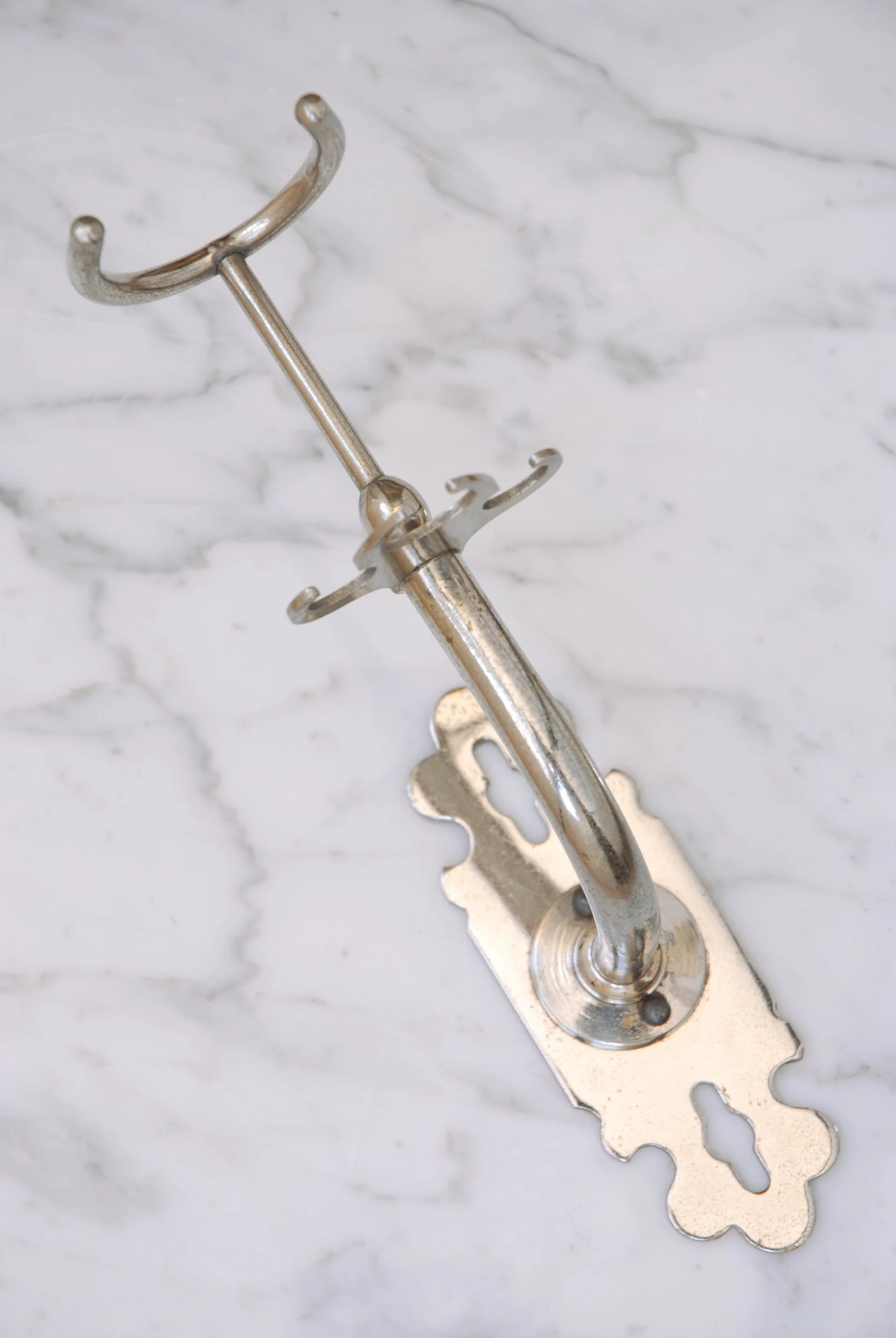 SIZED 1487 Antique French Toothbrush Holder.JPG