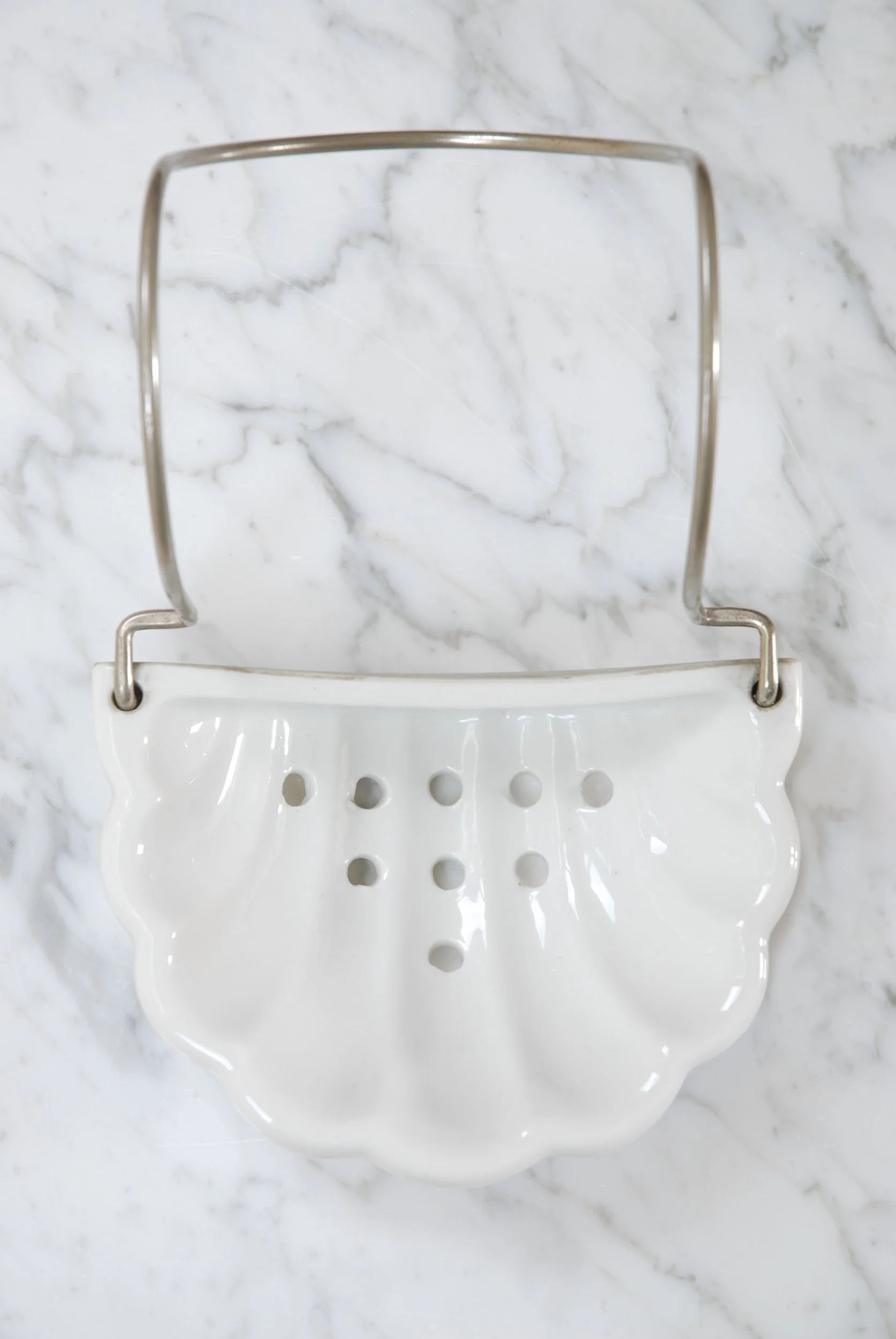 SIZED 1455 French Ceramic Soap Dish.JPG