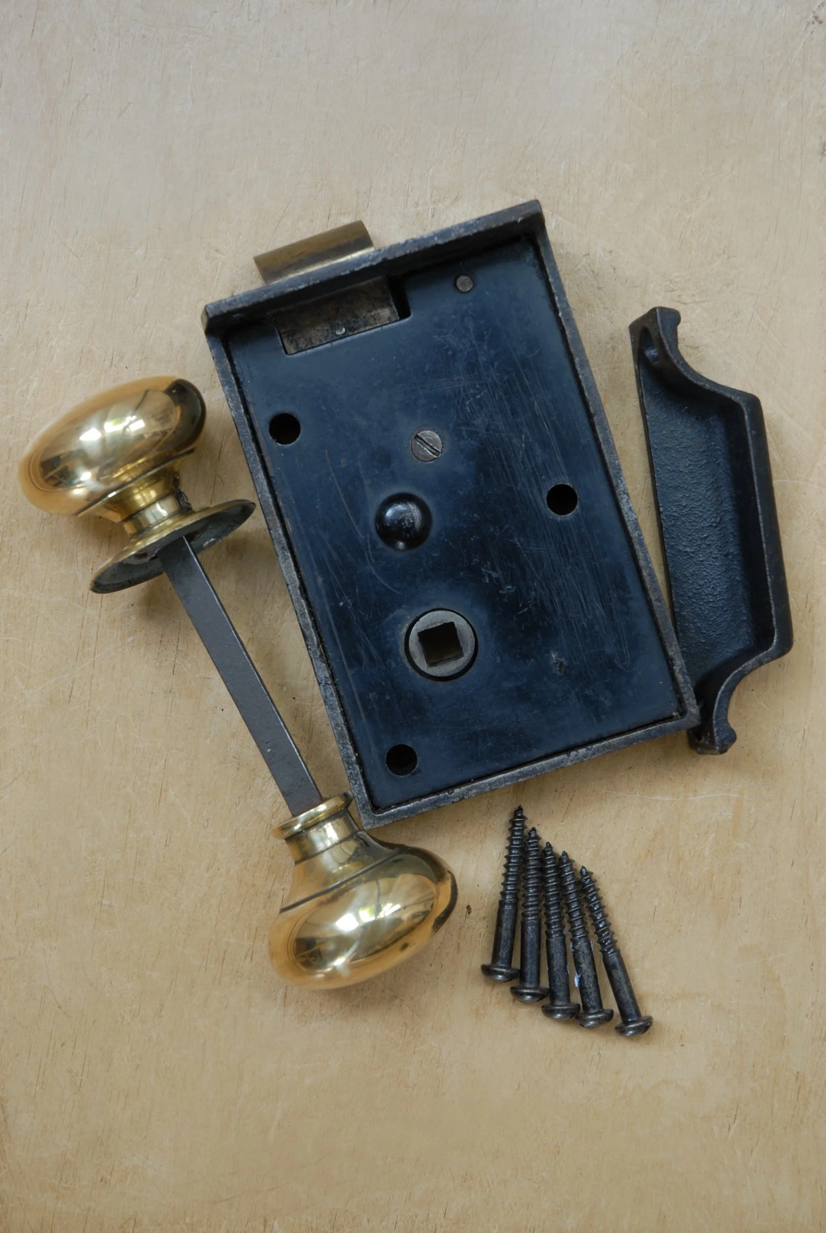 SIZED 1453 Rim Lock Handle.JPG