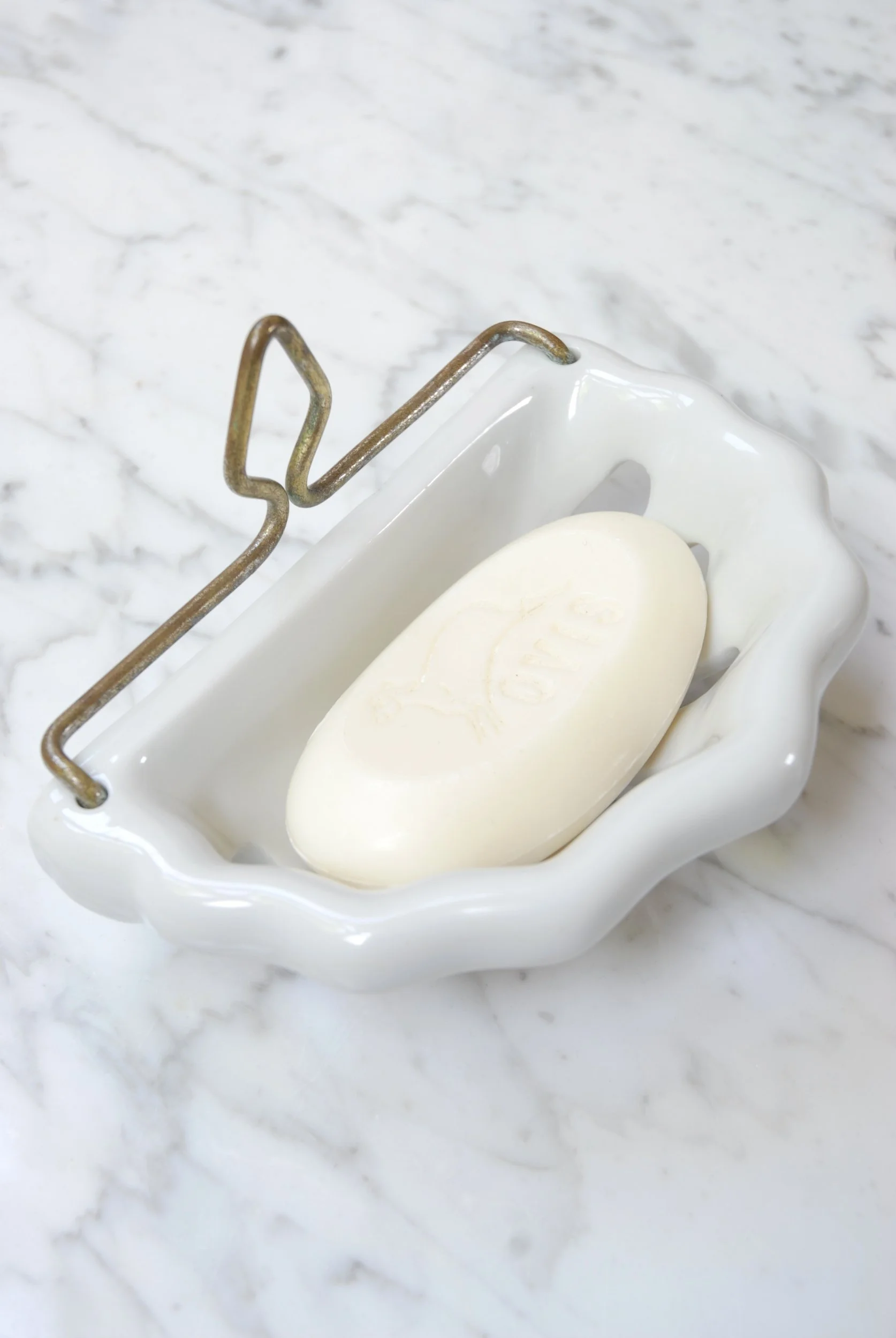 SIZED 1398 Antique Soap Dis Waterandwooduk.JPG