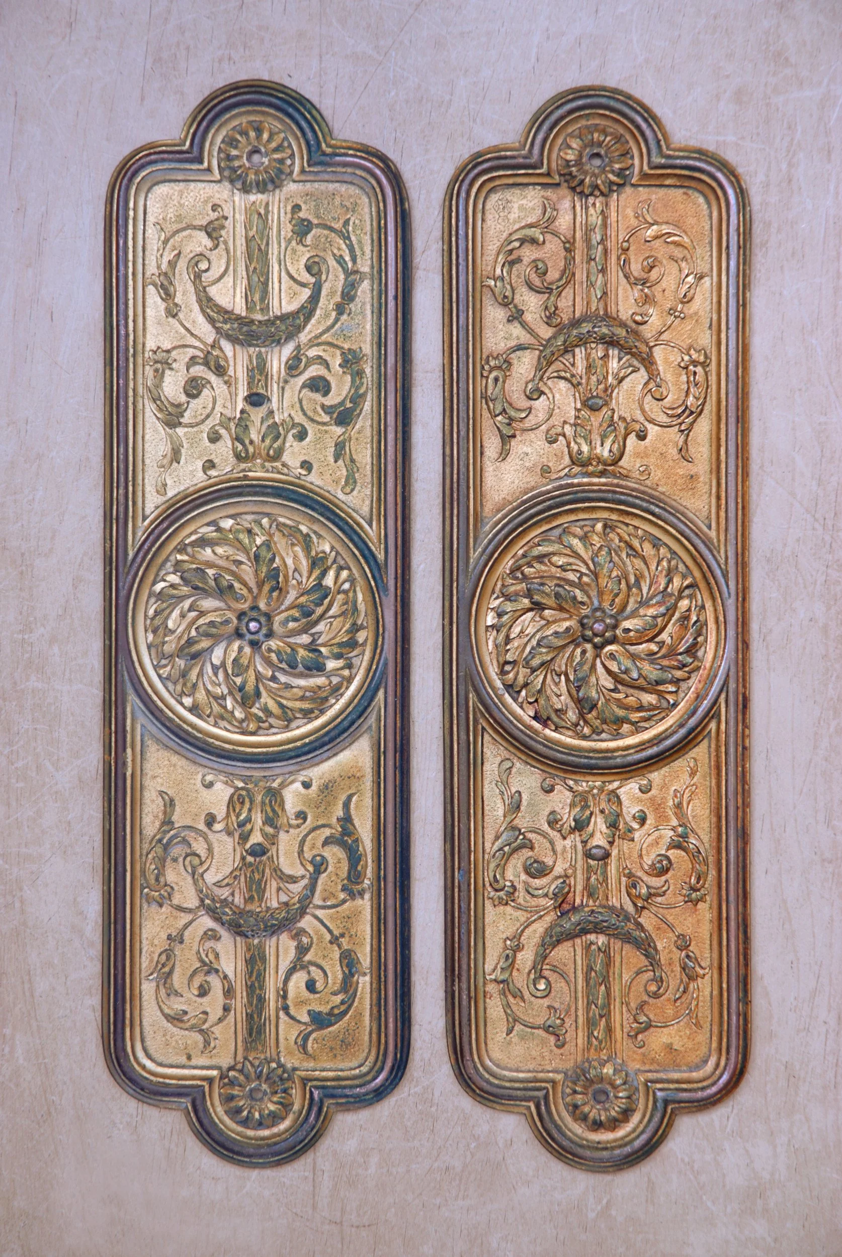 SIZED 1430 Victorian Fingerplates Brass.JPG