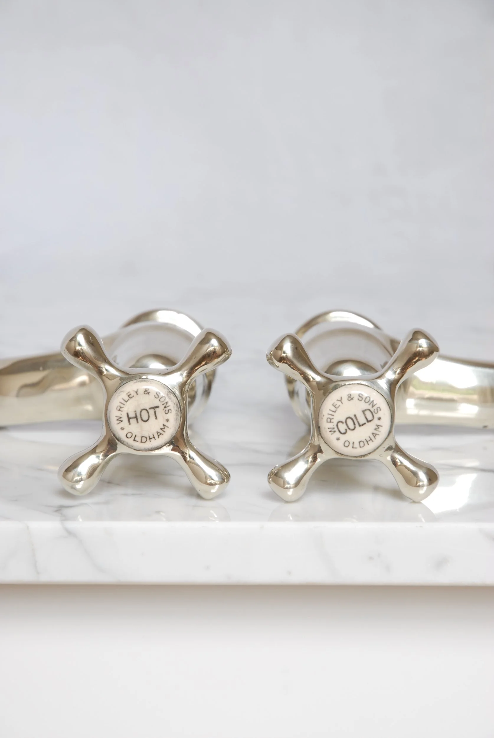 SIZED 1572 Nickel Basin Sink Taps.JPG