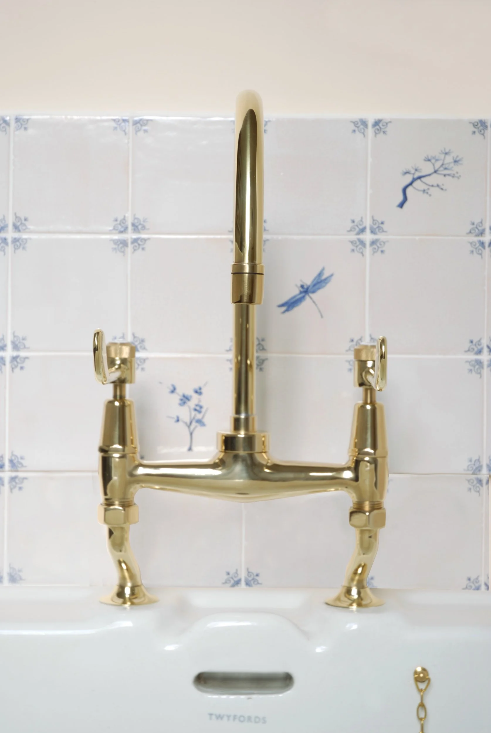 SIZED 1475 Brass Mixer Sink Taps.JPG