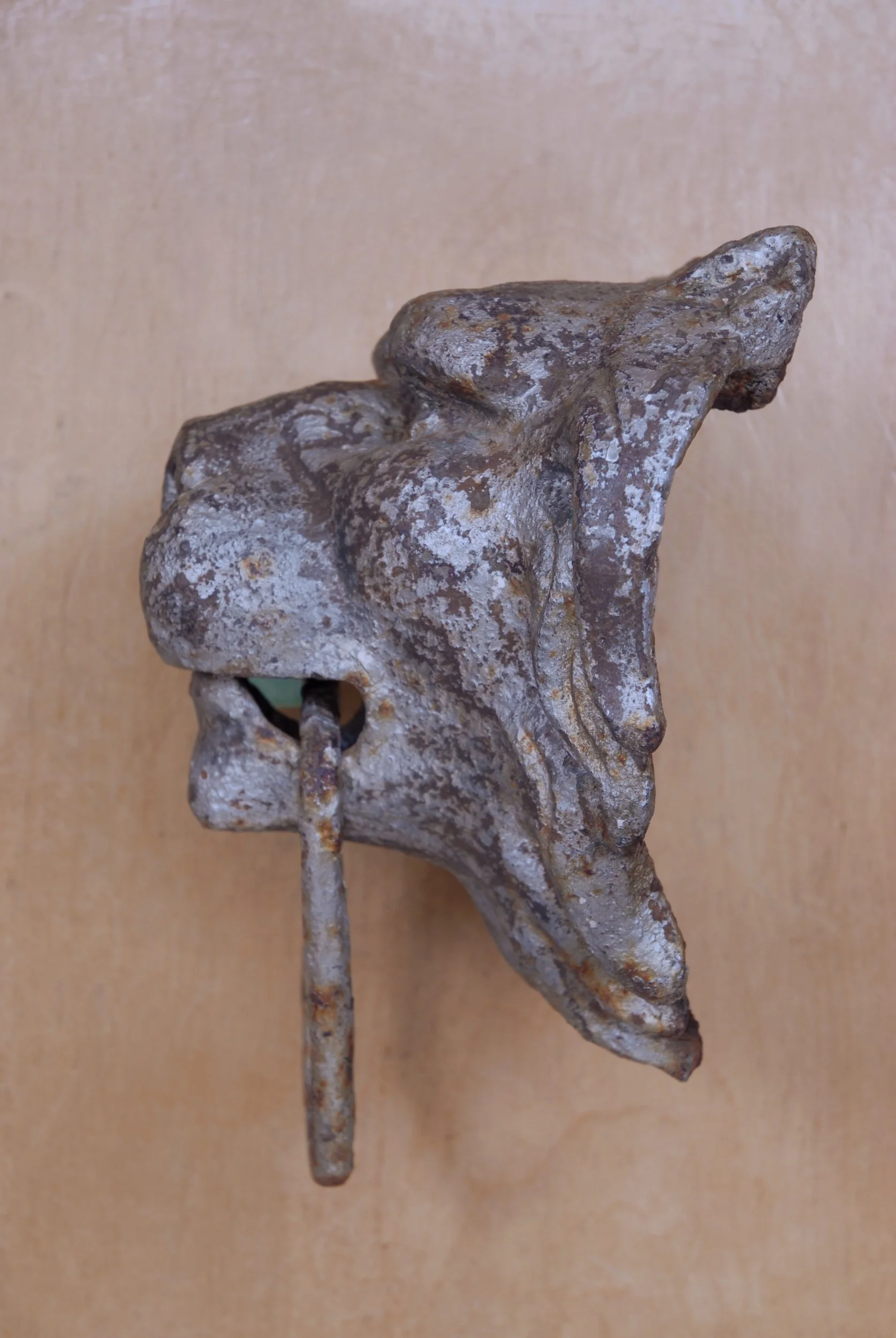 SIZED 1579 Lions Mask Antique Waterandwooduk.JPG