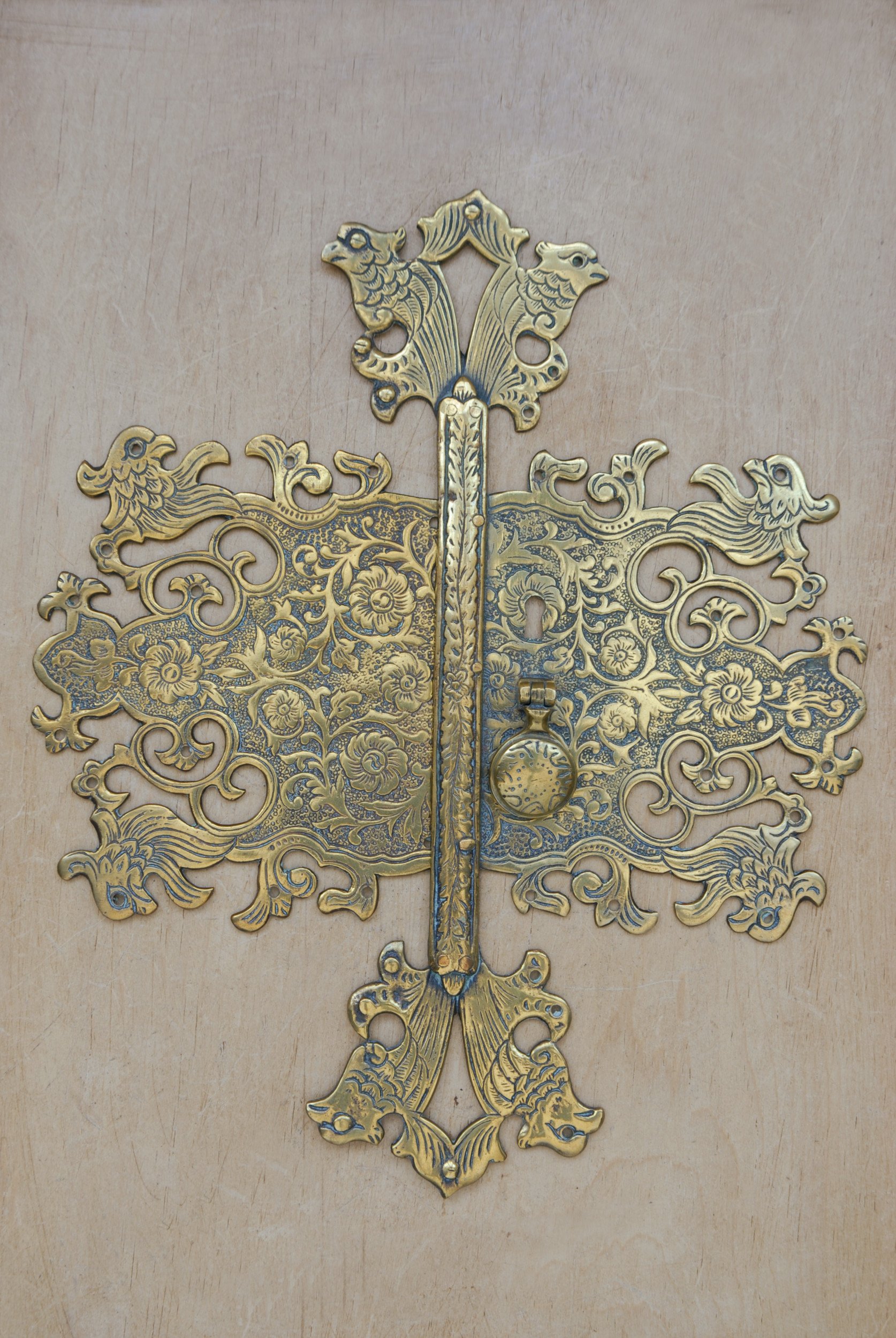 SIZED 1492 Brass Plaque Antique.JPG