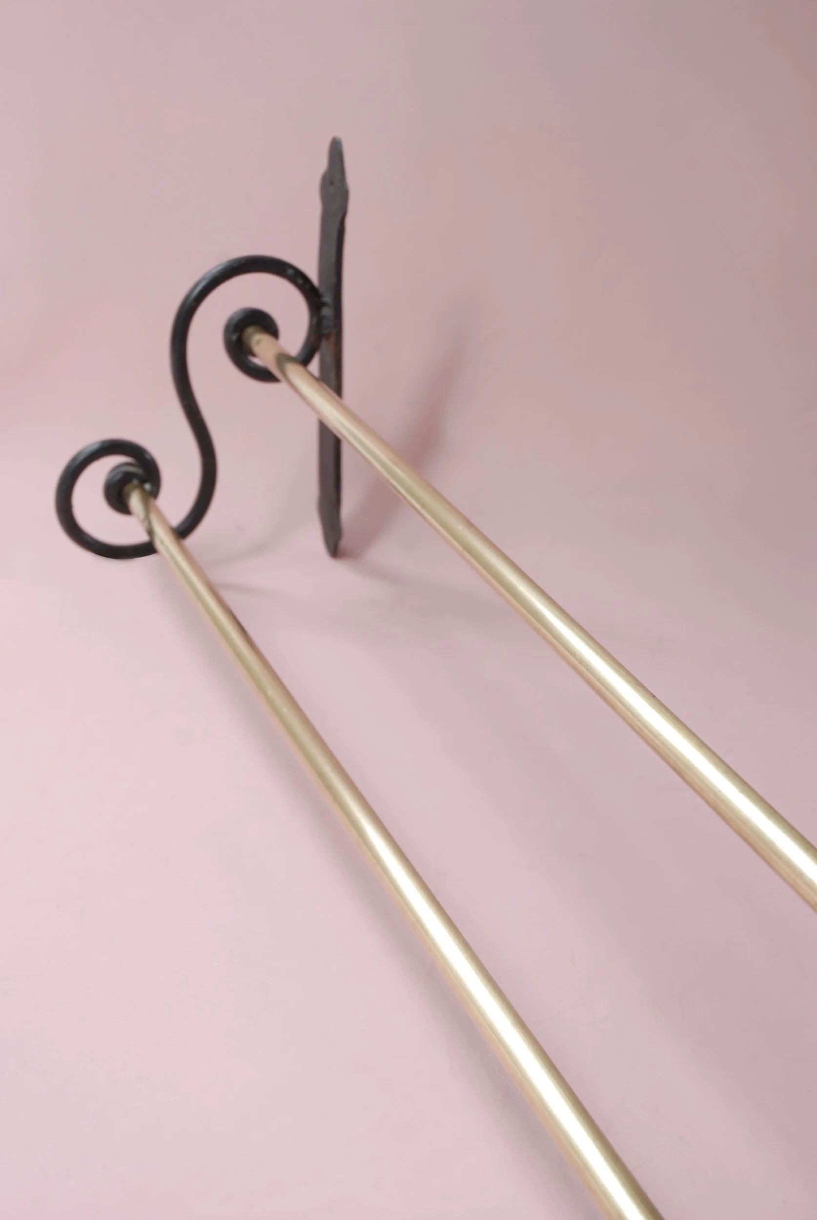 SIZED 1415 Brass Antique Towel Rail.JPG