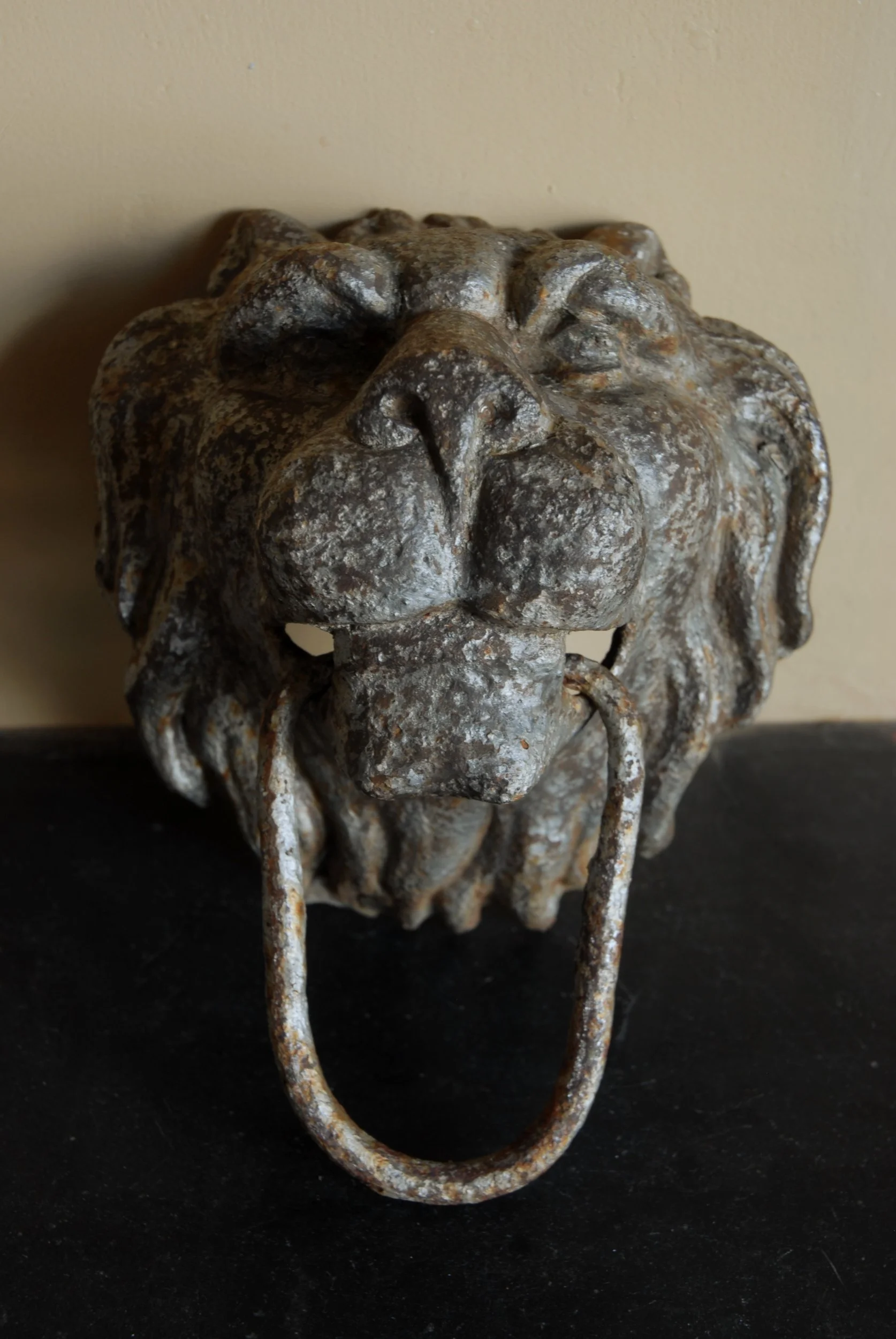 SIZED 1579 Cast Iron Antique Mask.JPG