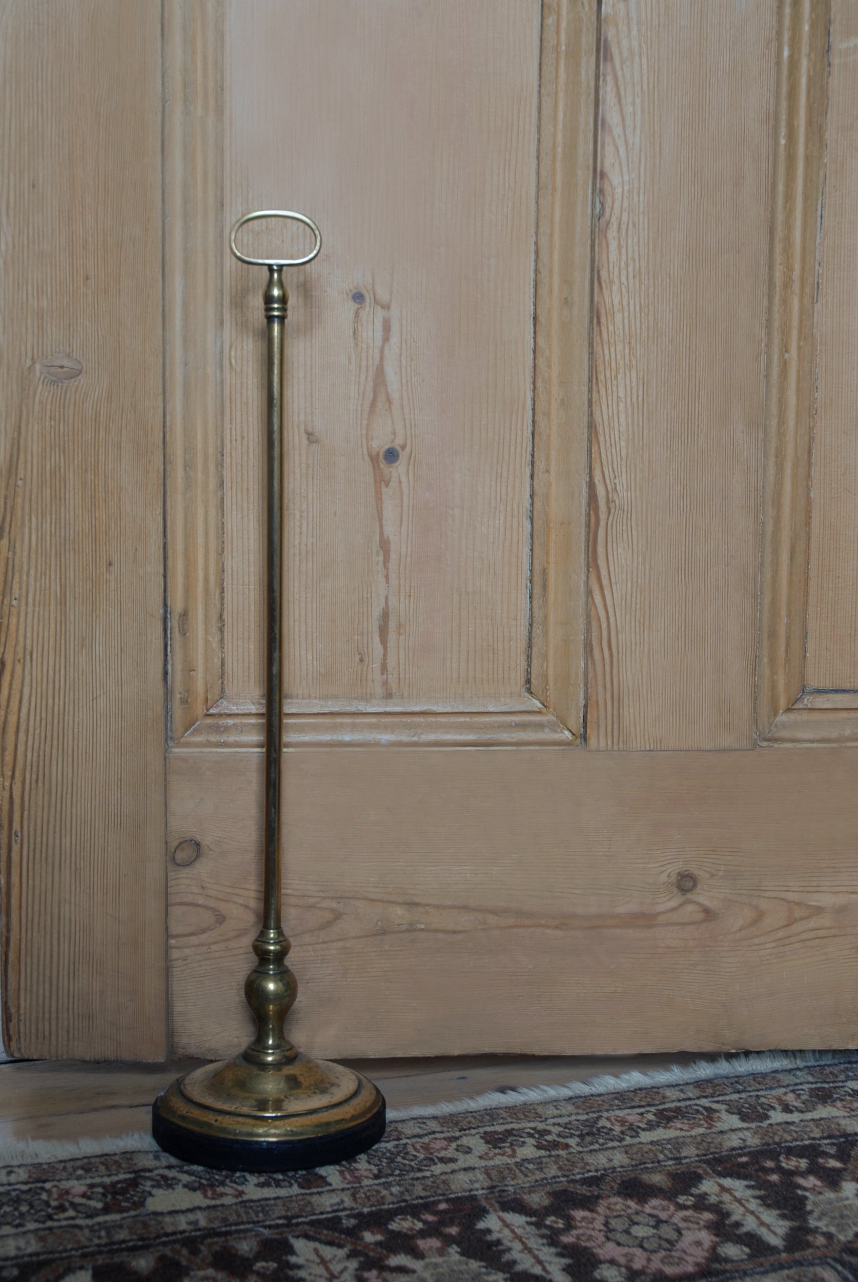 SIZED 1543 Brass Door Porter Antique.JPG