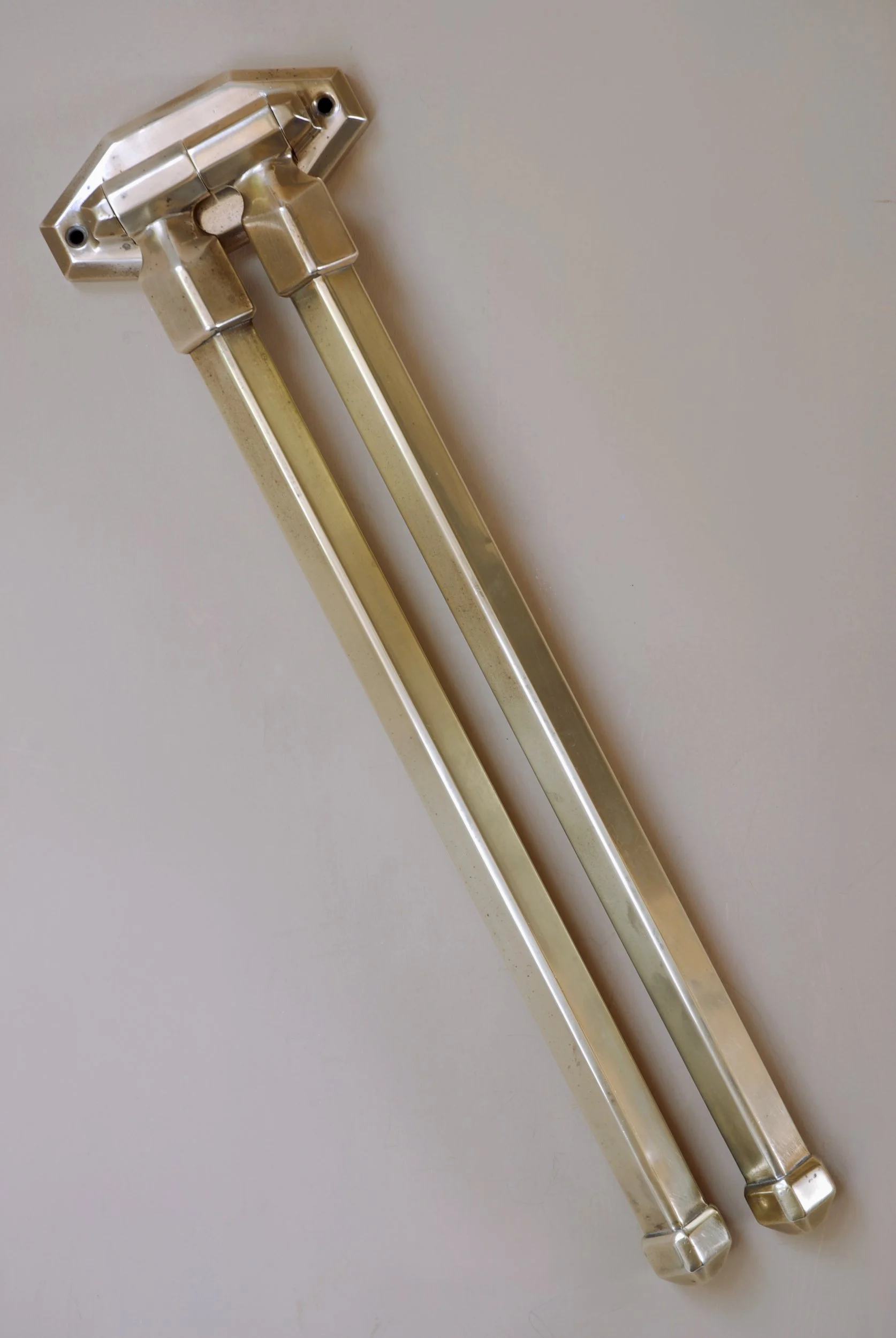 SIZED 1587 Art Deco Towel Rail.JPG