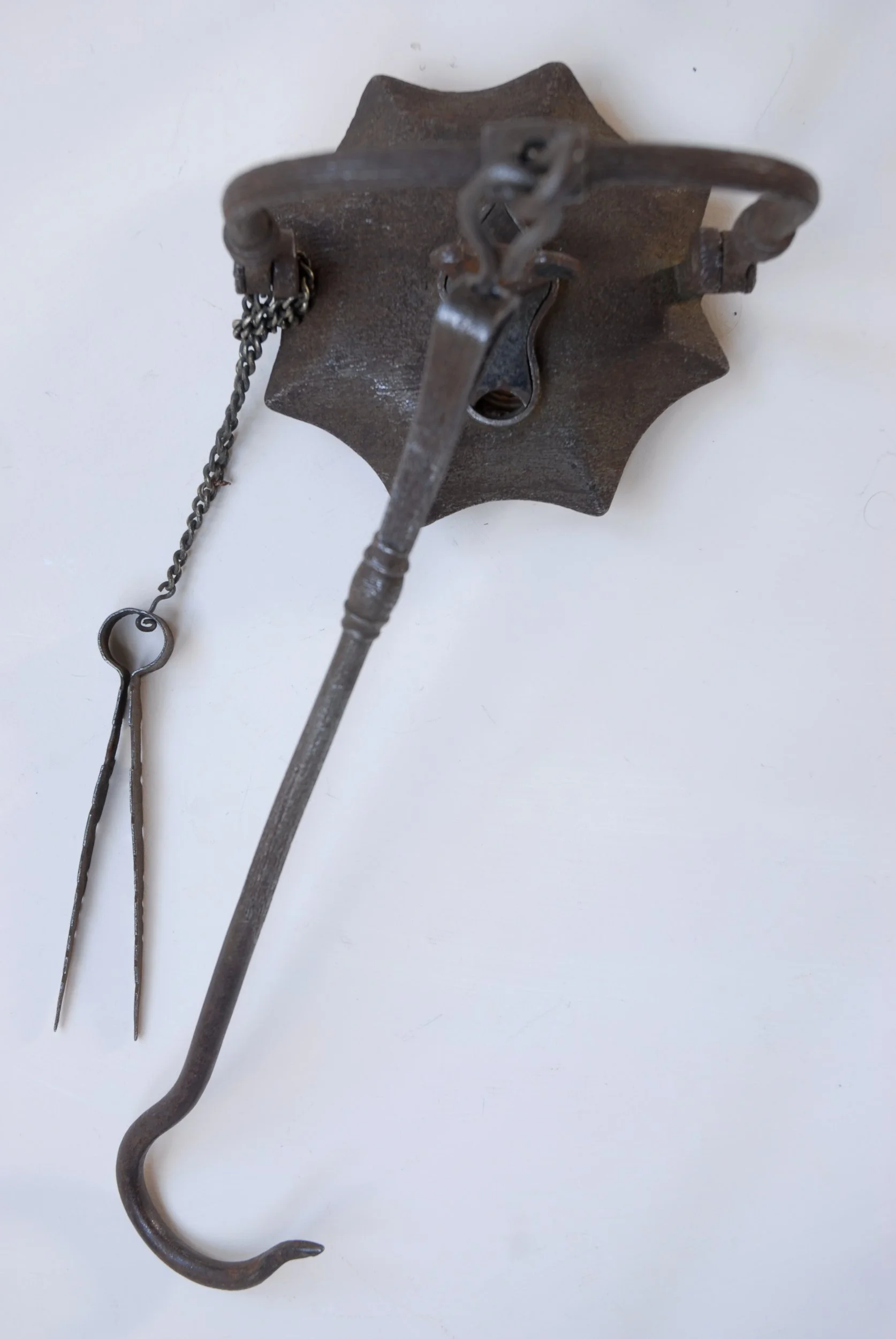 SIZED 1370 Cast Iron Creusey French Lamp.JPG