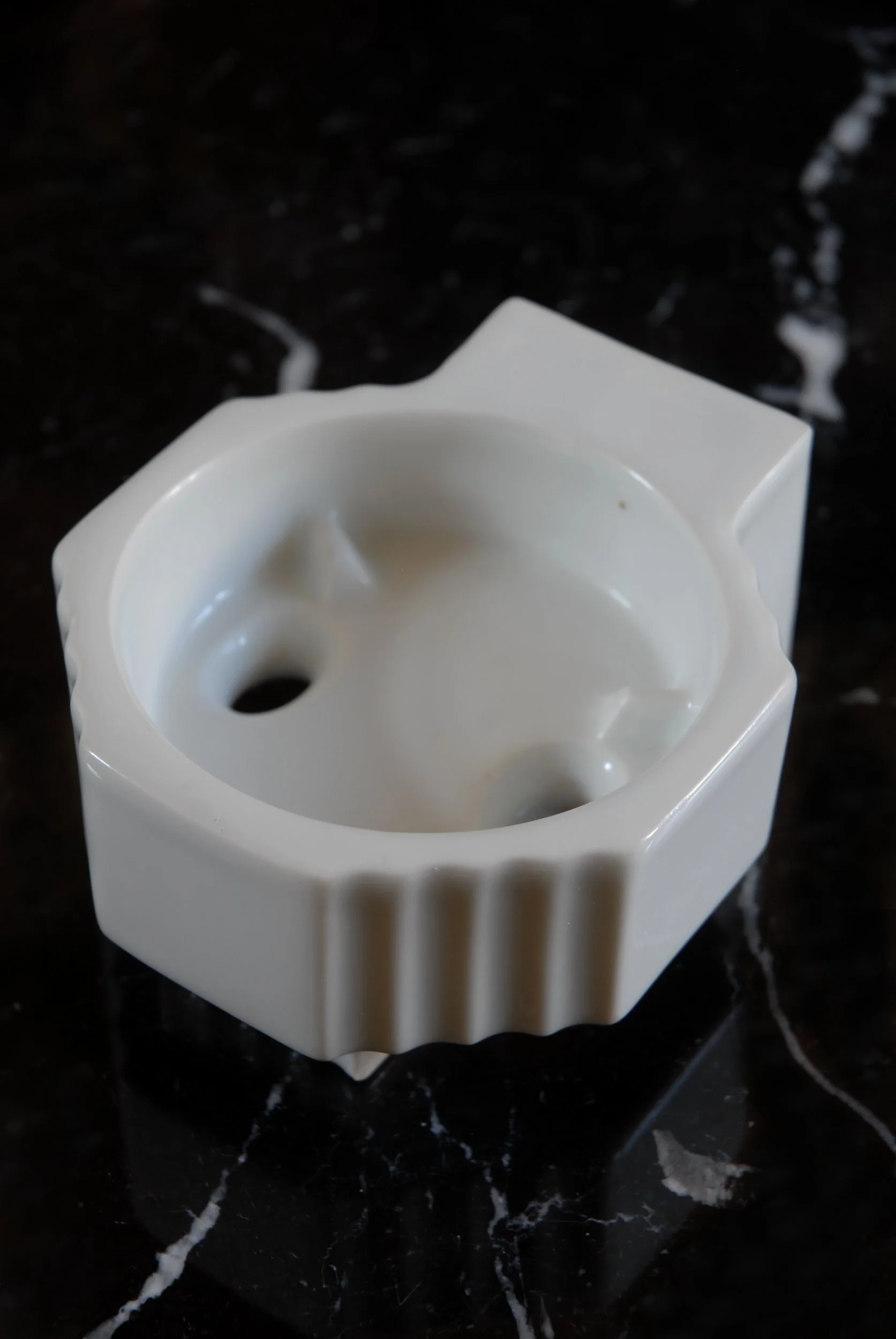 SIZED 1499 Ceramic Limogues Bathroom Porcelain Holder.JPG