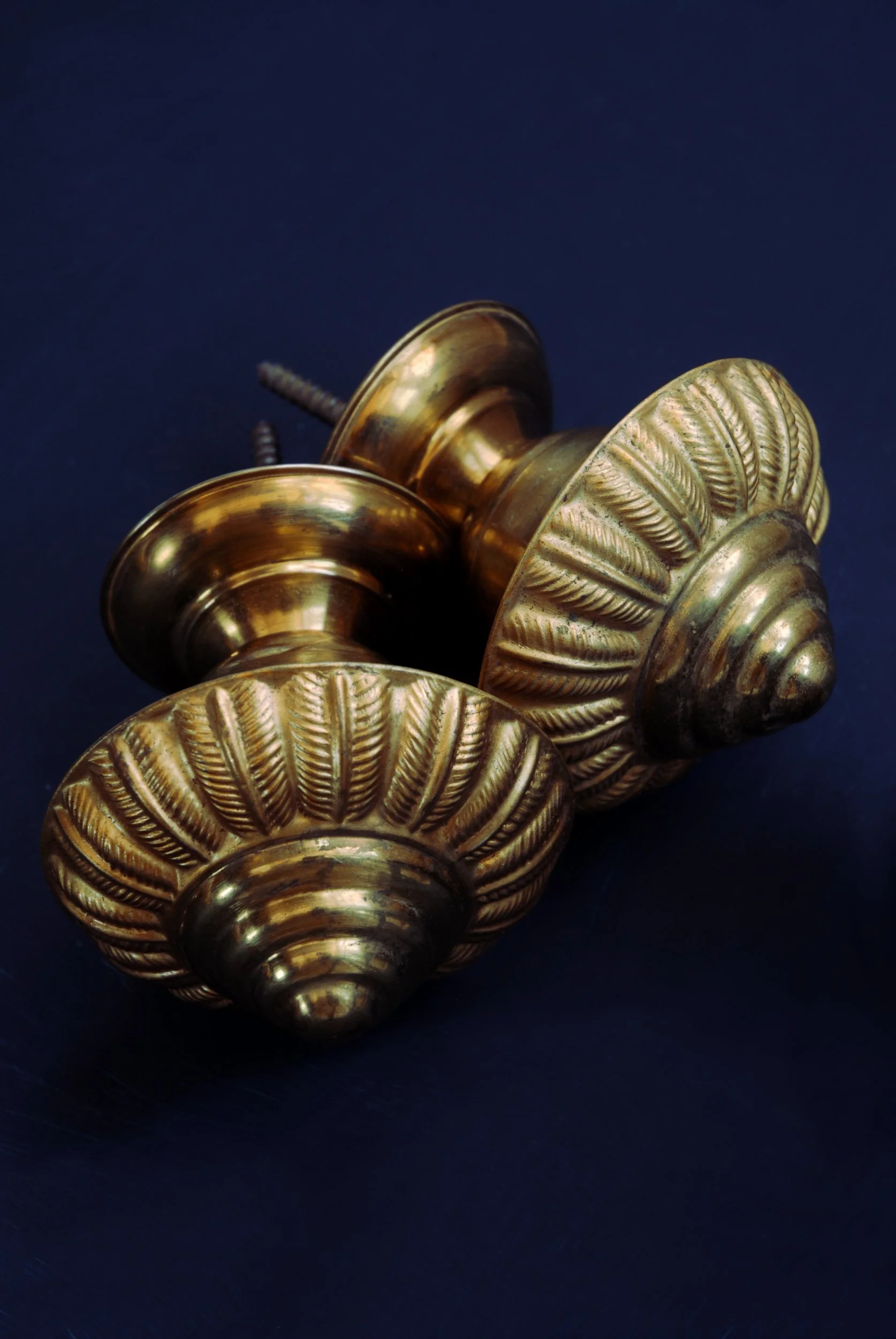 SIZED 1551 Brass Finials Curtain Pole.JPG