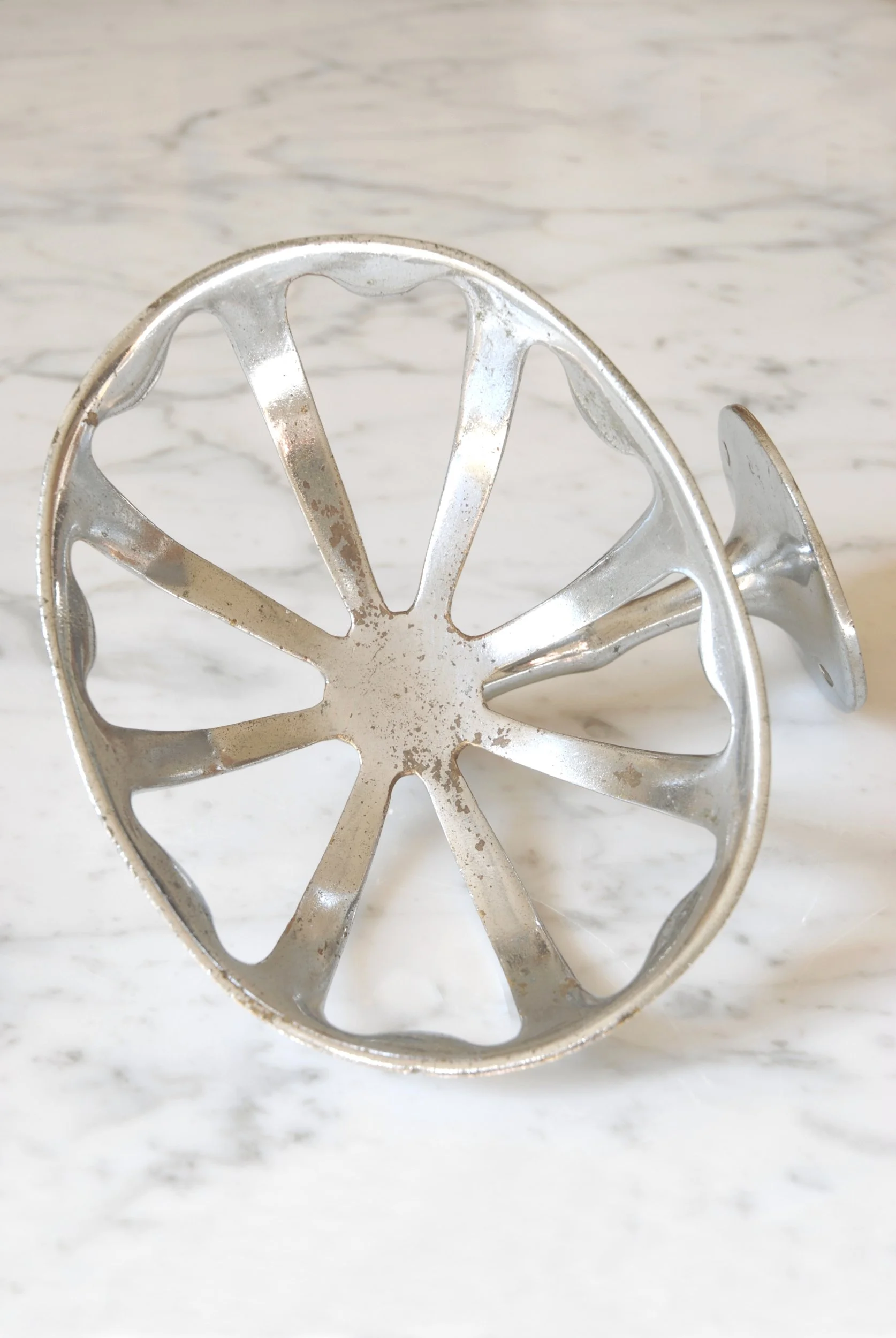 SIZED 1607 Nickel Brass Soap Dish.JPG