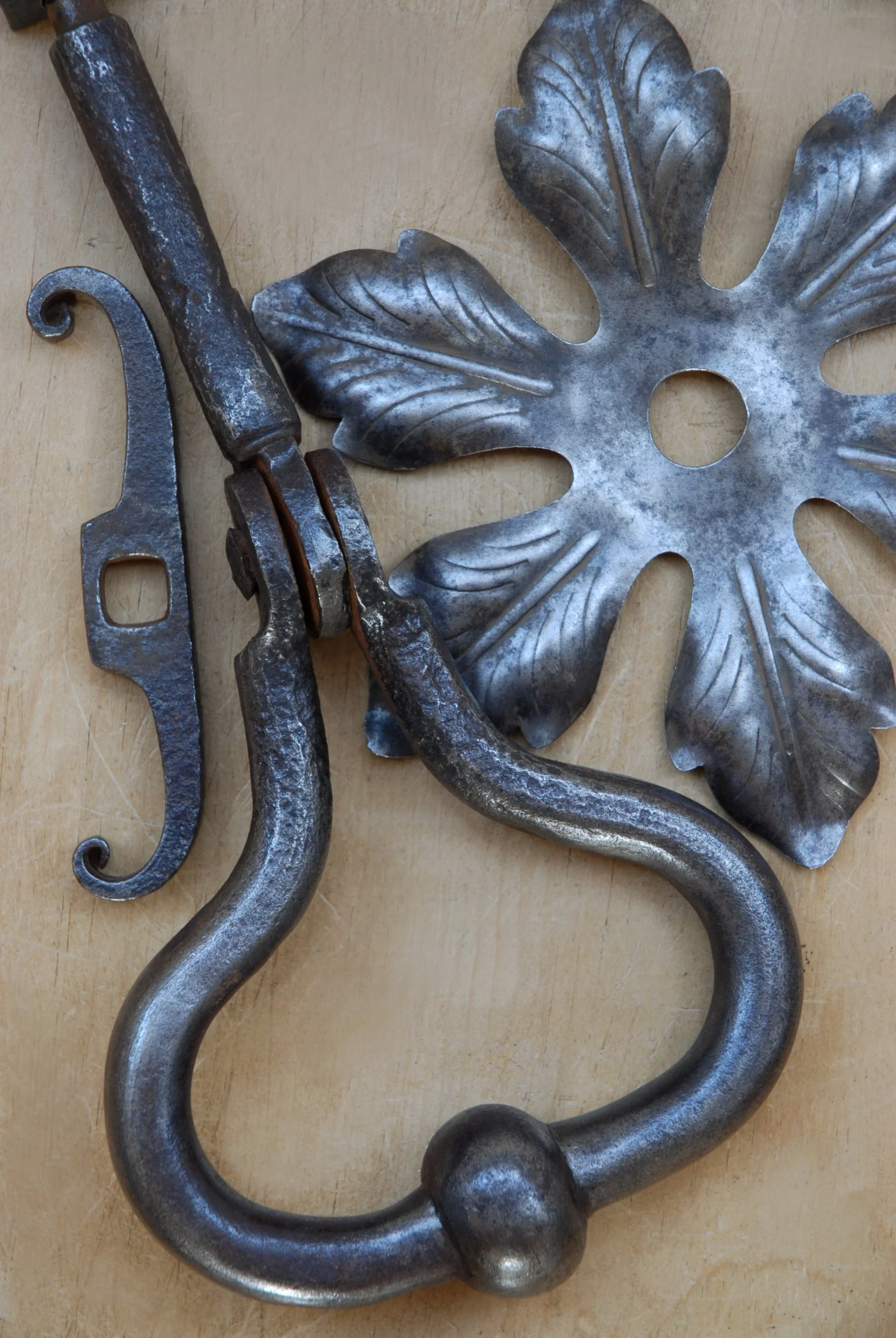 SIZED 1346 Large Antique French Door Knocker.JPG