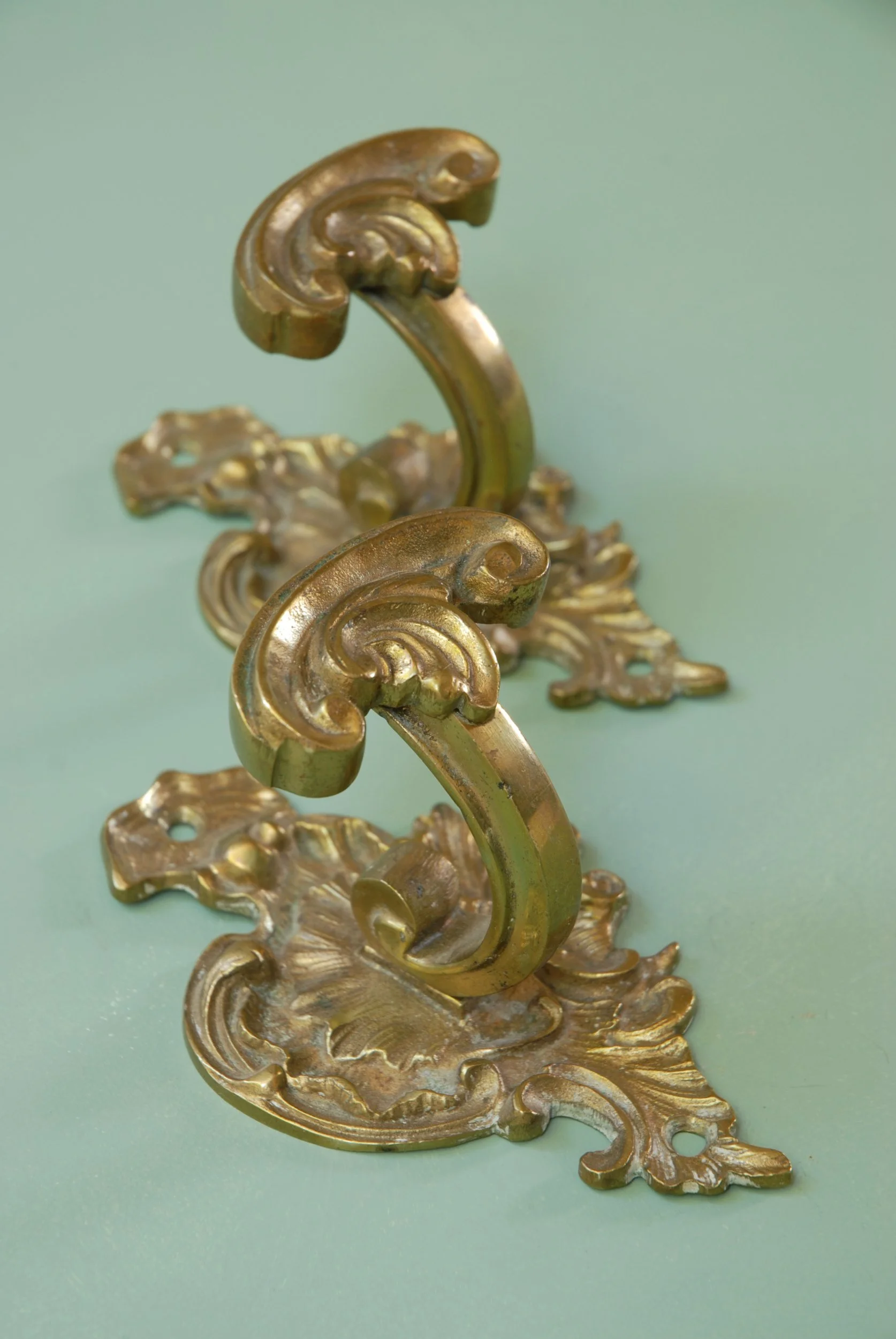 SIZED 1557 French Antique Hooks.JPG