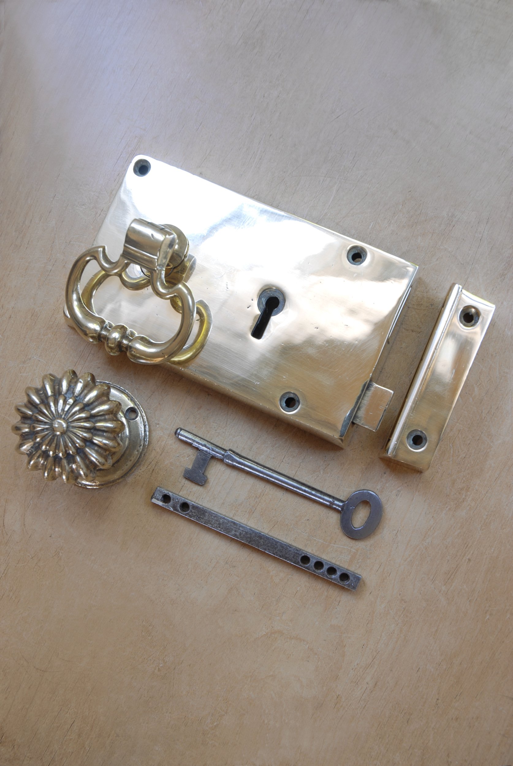 SIZED 1408 Antique Door Lock Brass.JPG