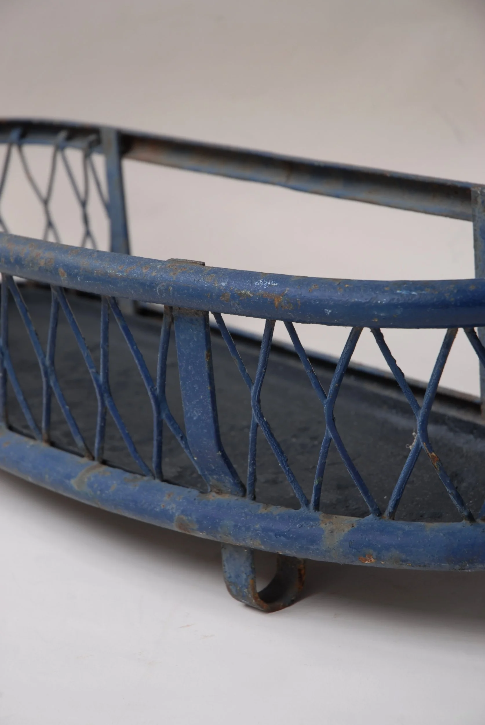 SIZED 1514 Victorian Planter.JPG