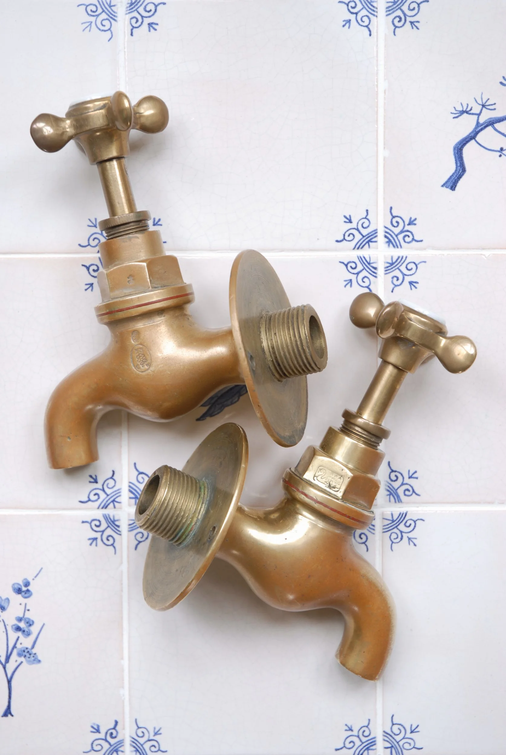 SIZED 1319 Brass Taps Victorian.JPG