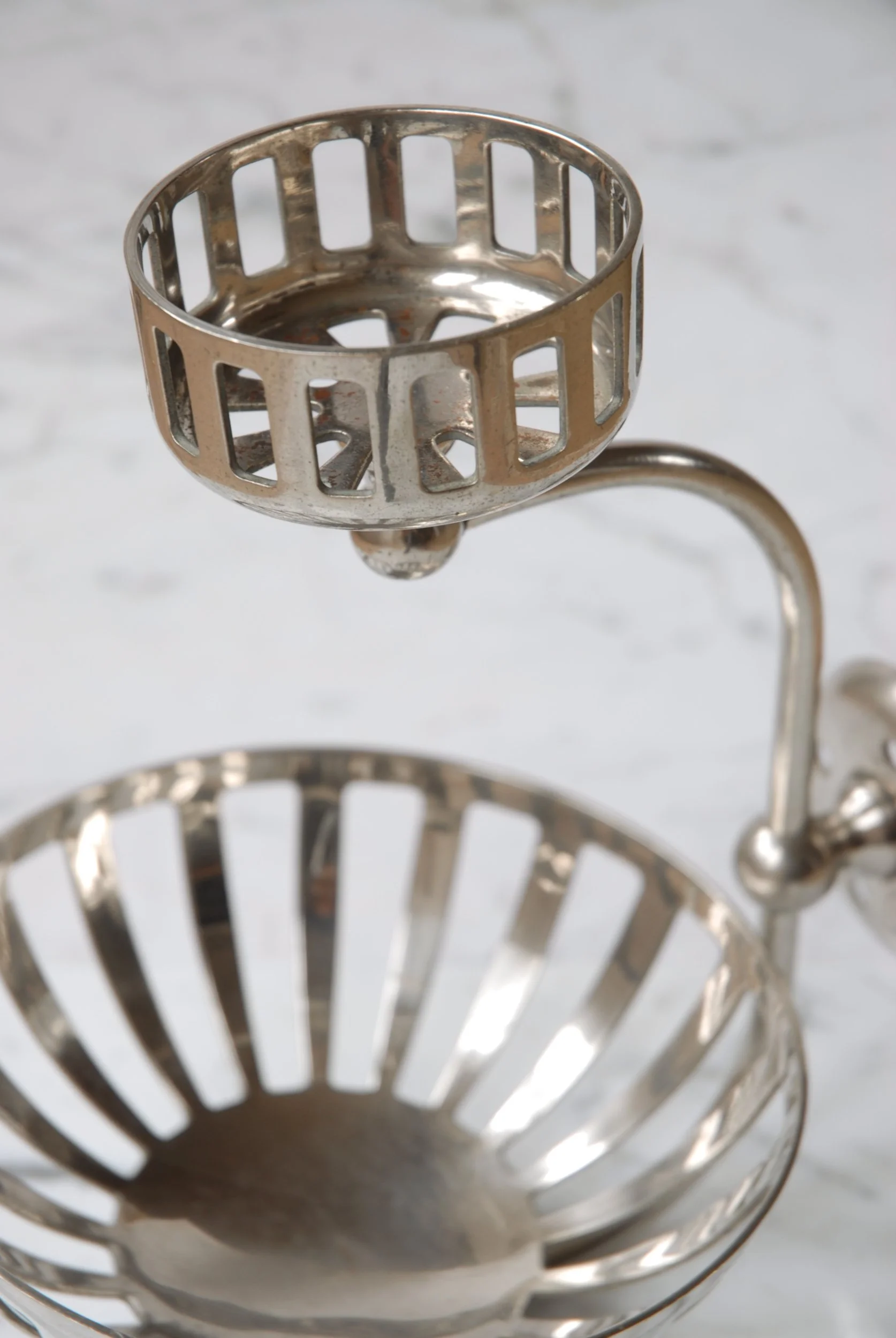 SIZED 1359 Nickel Sponge Basket.JPG