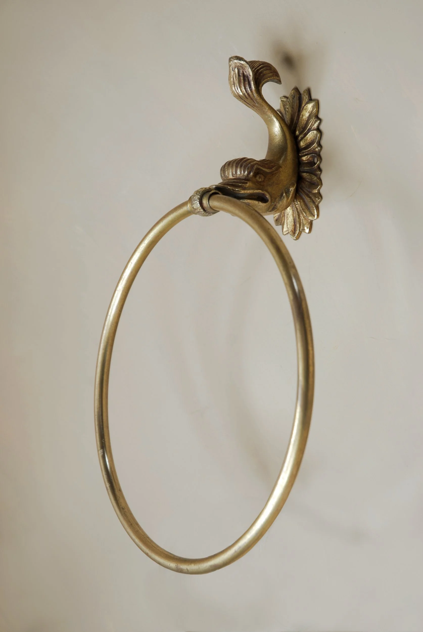 SIZED 1521 Antique Towel Loop Brass.JPG