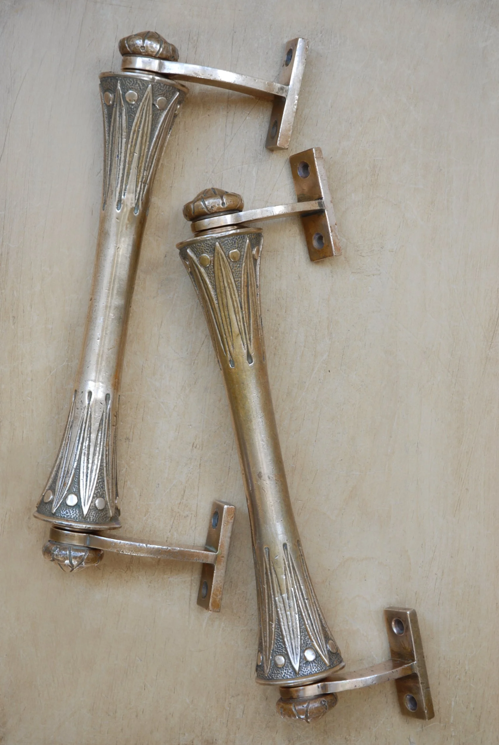 SIZED 1533 Art Deco Handles Waterandwooduk.JPG