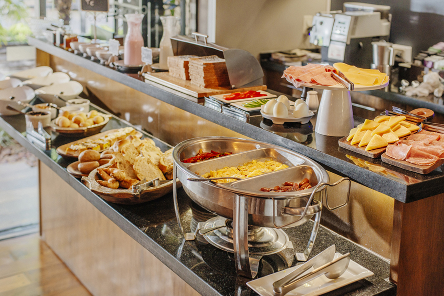 Desayuno Buffet Restaurante Musiú Cocina de Autor Las Lomas Casa Hotel en Asunción