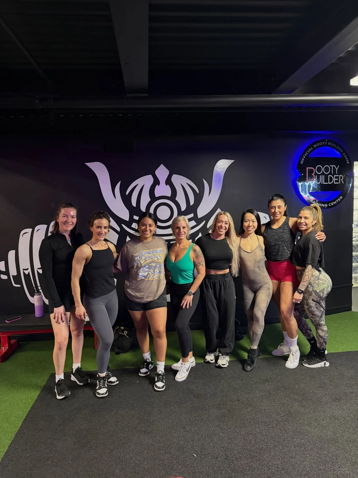 Saturday&rsquo;s >>>

My CoachedByLG ladies crushed their Saturday ham/glute sesh!

Happy weekend all!💪🏻🩷💃

@ultraflex_gym_saugus @awp_mastershredder @anna_g_regs @les042484 @yourstrulyjulie @divakittybikini @melhicarmona @mbosland @ange