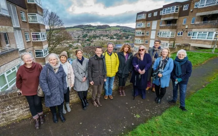 Meet the Community Group : Nouncells Cross Art Project