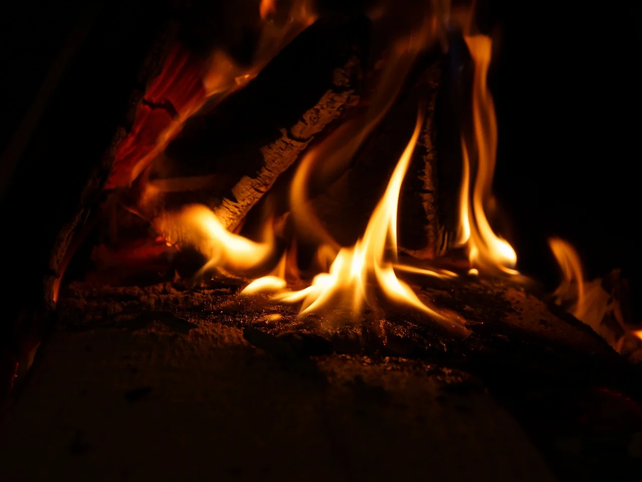 flare-up-3257722_1280.jpg