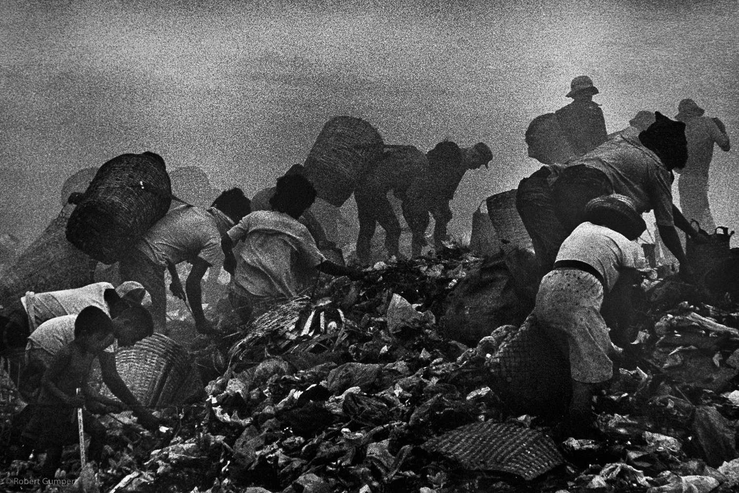 Manila 1986:  Smoking Mountain refuse dump 