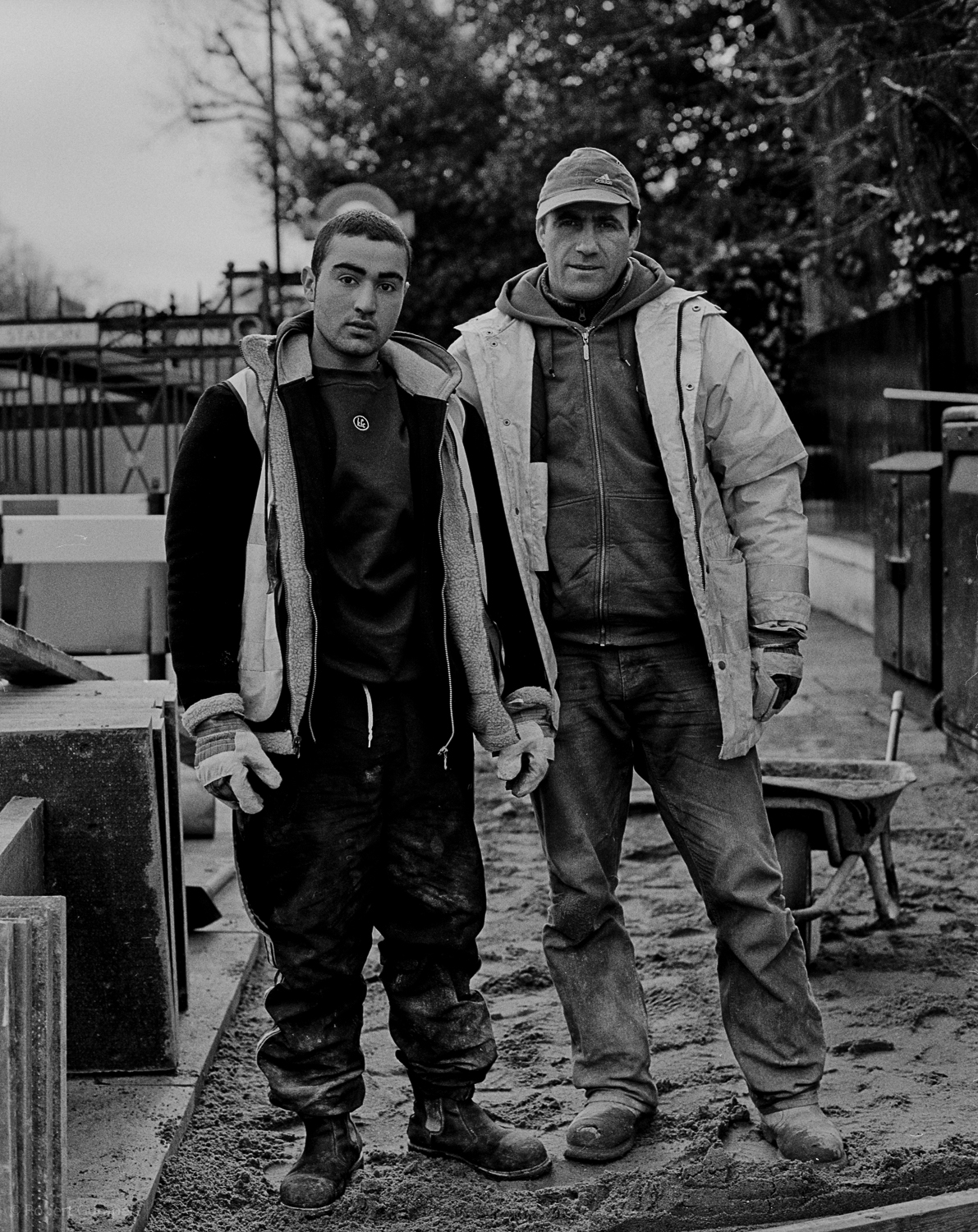  2005: Street maintance workers from eastern Europe. London, England 