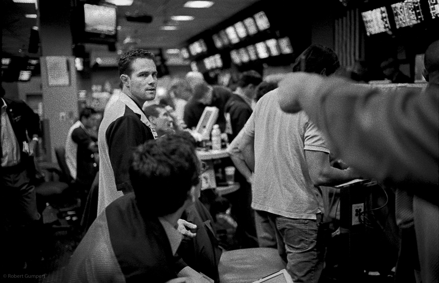  San Francisco, CA. 2003: Traders on the floor of the Pacific Exchange argue about a trade. 