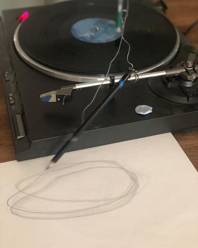 I made a drawing machine out of a Technics SL turntable in order to make a card for Rainbow&rsquo;s 12th birthday 🌈 It makes some interesting marks especially if you disrupt the movement of the pencil by adding water, bending the wire or slowly movi