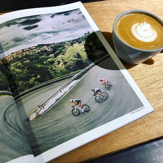 Starting the day off with a little #caffiene and dreaming of #riding roads like these.
.
@avocacoffeeroasters @notneutral @cadencecyclerykeller @pelotonmagazine #bikesandcoffee #cycling #latteart #cappuccino #espresso