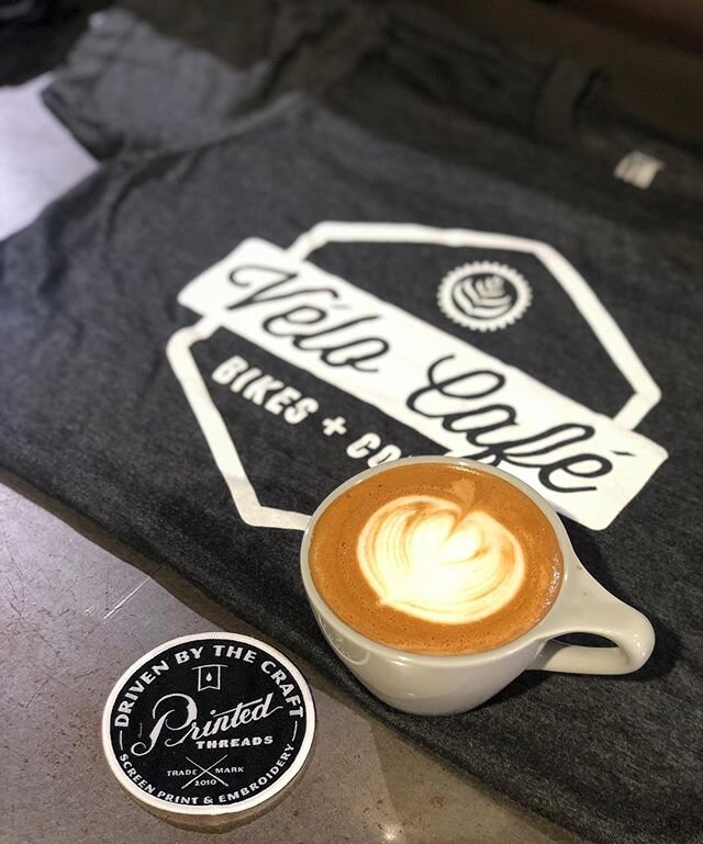 How about a #cappuccino to celebrate our new shirts thanks to our #localbusiness partner @printedthreads !
.
#bikesandcoffee #newshirtday #shoplocal #supportlocal #keepitinkeller #latte #latteart #coffee